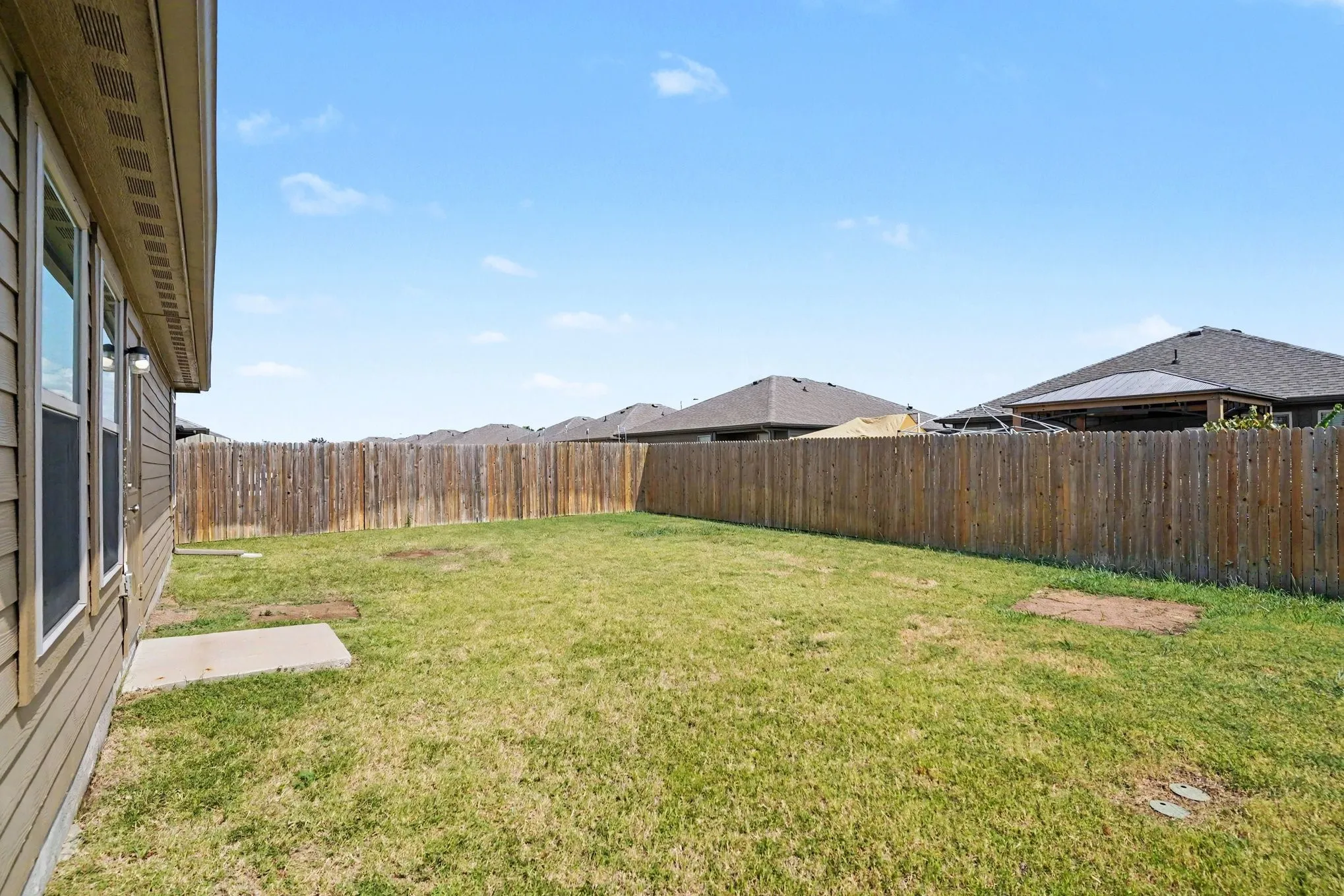Single Family Residence For Rent in Hunt County , 1425 Waverley Drive, Greenville, Texas 75402, 3 Bedroom, 2 Bathroom, 2 Garage spaces, 1,290 Sqft, built in 2022, mls#21340770, Real Estate Agent in Greenville, Homes For Rent in Hunt county, Homes For Rent in Greenville, Realtor in Greenville Texas, Real Estate Brokerage Independent Realty Texas, Luminita Cordes Realtor