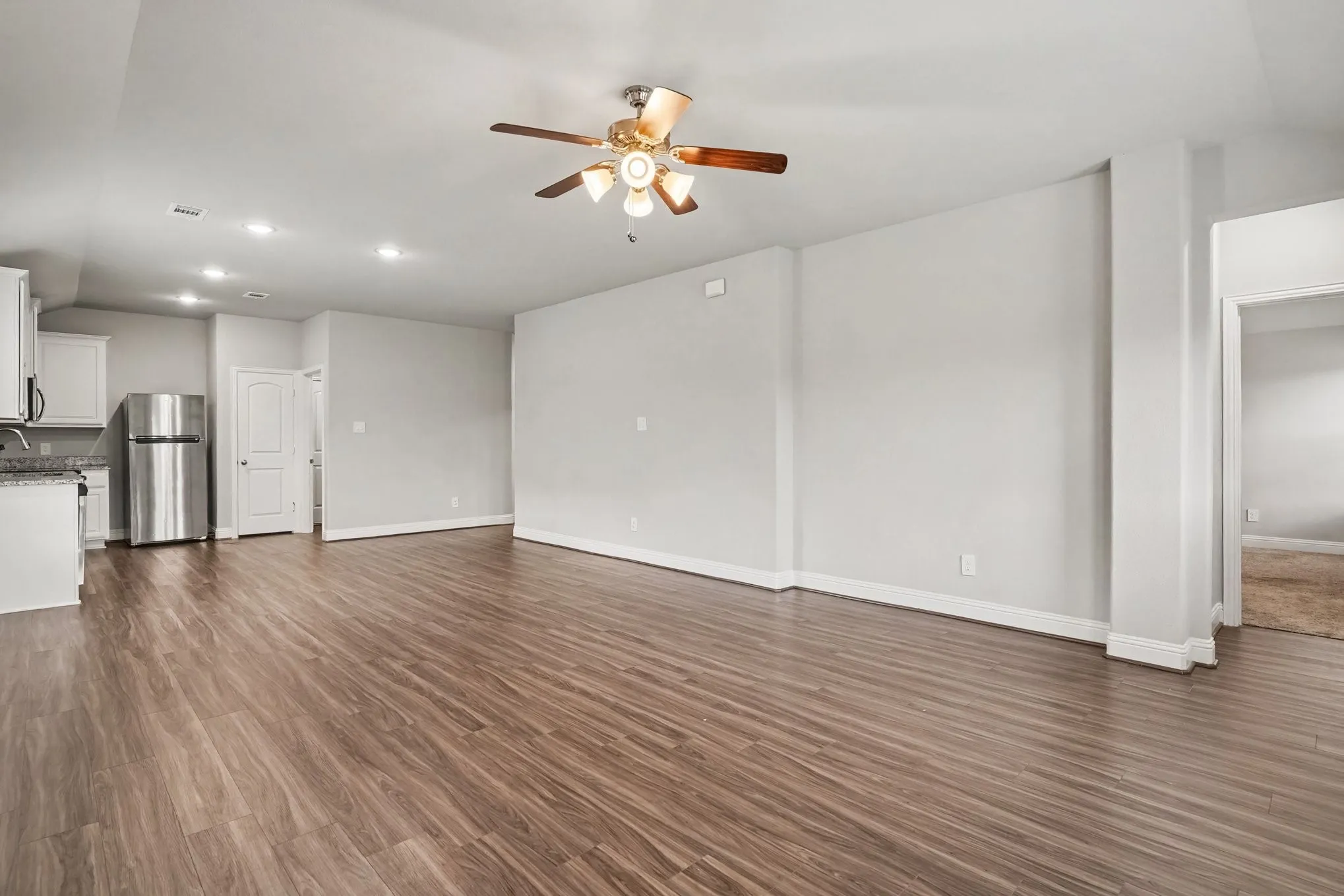 Single Family Residence For Rent in Hunt County , 1425 Waverley Drive, Greenville, Texas 75402, 3 Bedroom, 2 Bathroom, 2 Garage spaces, 1,290 Sqft, built in 2022, mls#21340770, Real Estate Agent in Greenville, Homes For Rent in Hunt county, Homes For Rent in Greenville, Realtor in Greenville Texas, Real Estate Brokerage Independent Realty Texas, Luminita Cordes Realtor