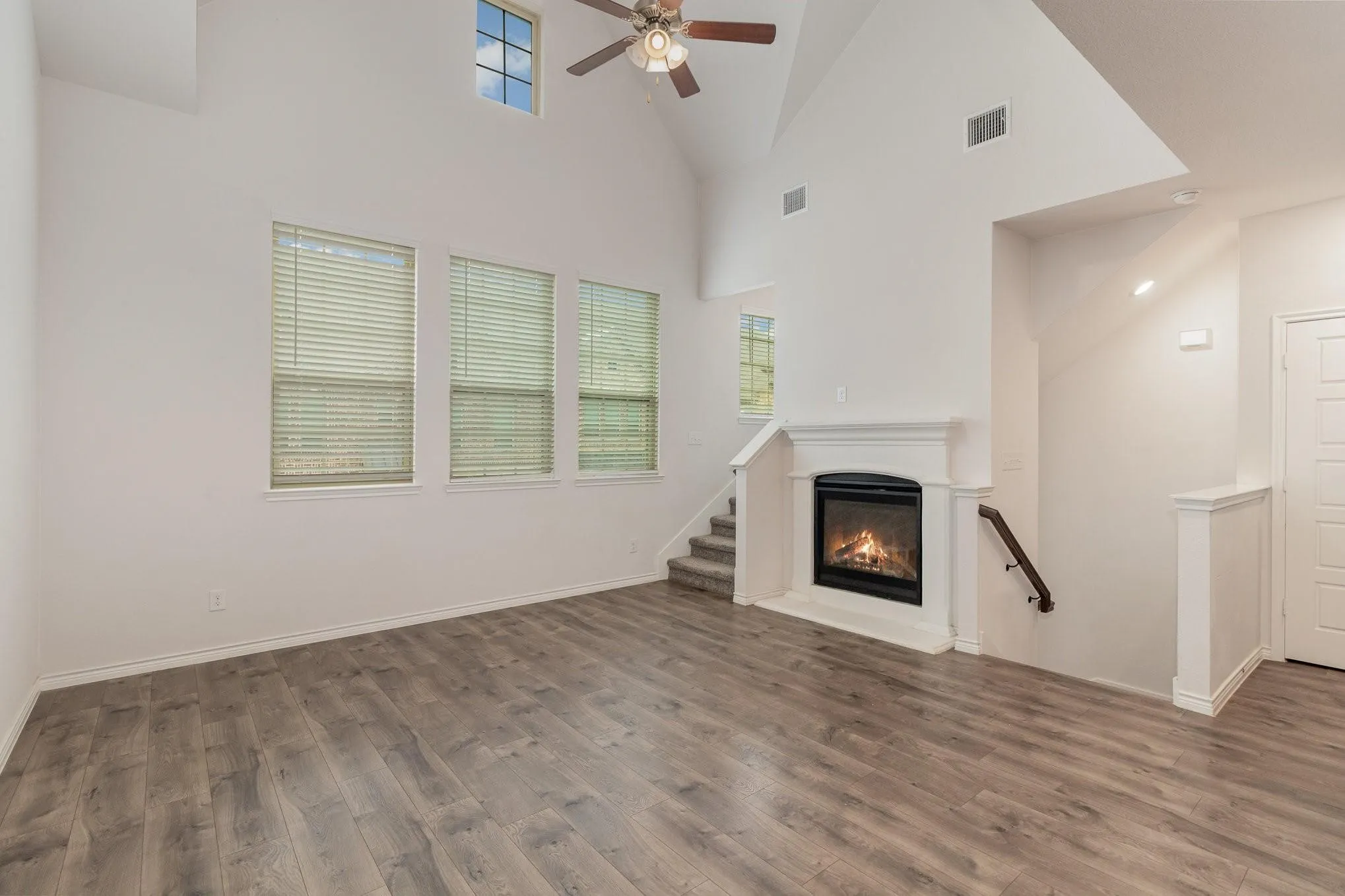 Townhouse For Rent in Denton County , 2413 Siskiyou Street, Lewisville, Texas 75056, 4 Bedroom, 4 Bathroom, 2 Garage spaces, 2,027 Sqft, built in 2020, mls#21340785, Real Estate Agent in Lewisville, Homes For Rent in Denton county, Homes For Rent in Lewisville, Realtor in Lewisville Texas, Real Estate Brokerage Independent Realty Texas, Luminita Cordes Realtor