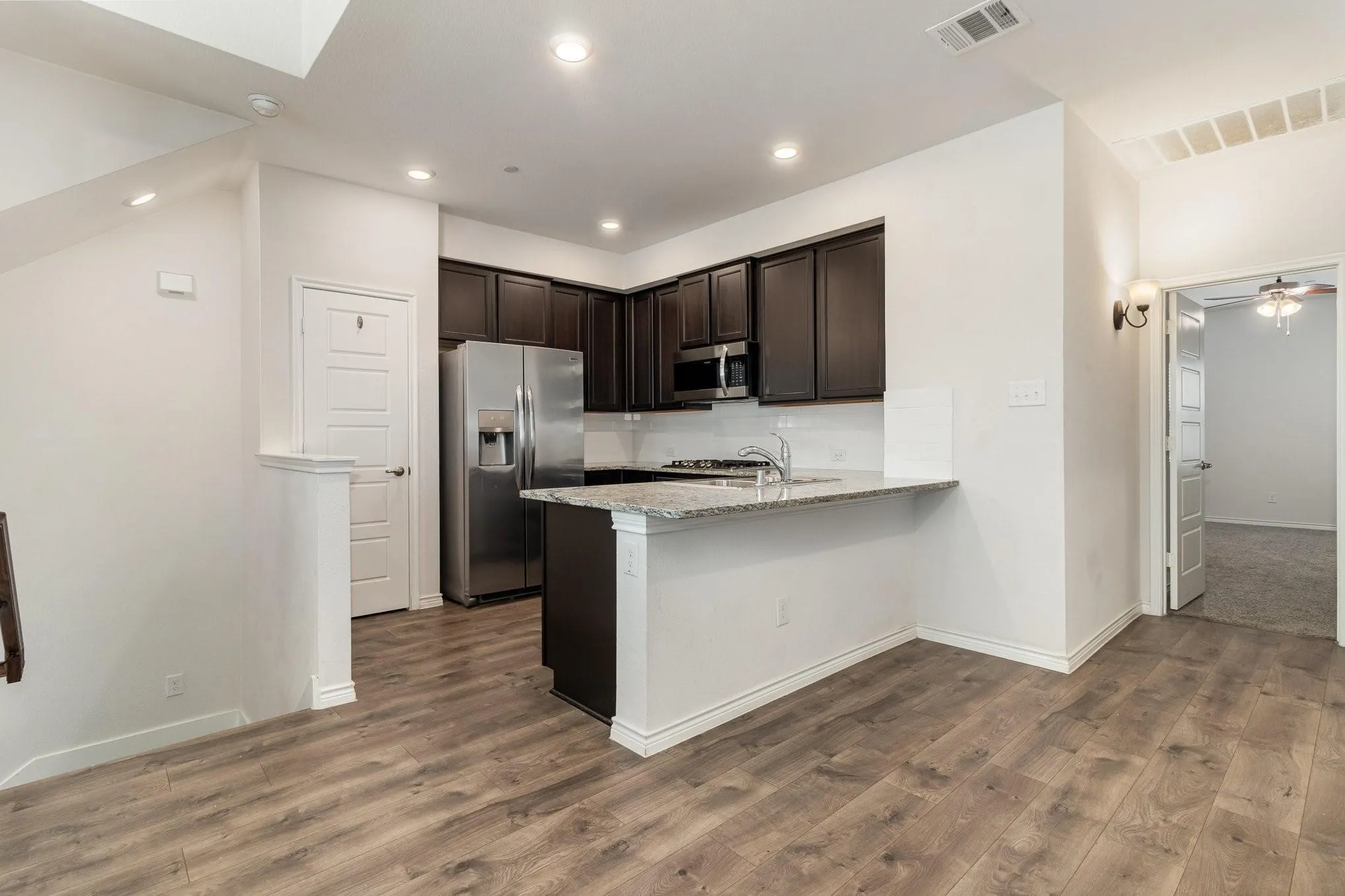 Townhouse For Rent in Denton County , 2413 Siskiyou Street, Lewisville, Texas 75056, 4 Bedroom, 4 Bathroom, 2 Garage spaces, 2,027 Sqft, built in 2020, mls#21340785, Real Estate Agent in Lewisville, Homes For Rent in Denton county, Homes For Rent in Lewisville, Realtor in Lewisville Texas, Real Estate Brokerage Independent Realty Texas, Luminita Cordes Realtor