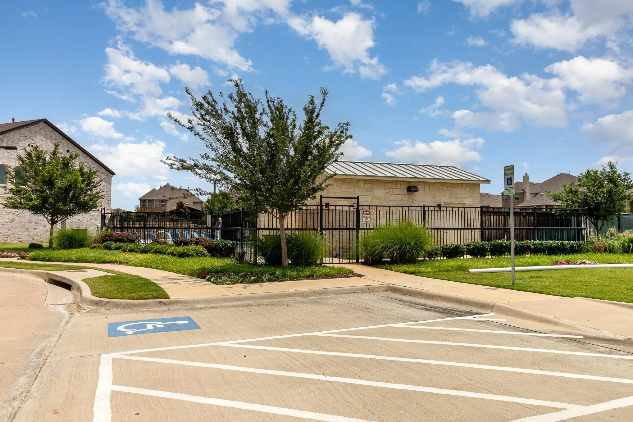 Townhouse For Rent in Denton County , 2413 Siskiyou Street, Lewisville, Texas 75056, 4 Bedroom, 4 Bathroom, 2 Garage spaces, 2,027 Sqft, built in 2020, mls#21340785, Real Estate Agent in Lewisville, Homes For Rent in Denton county, Homes For Rent in Lewisville, Realtor in Lewisville Texas, Real Estate Brokerage Independent Realty Texas, Luminita Cordes Realtor