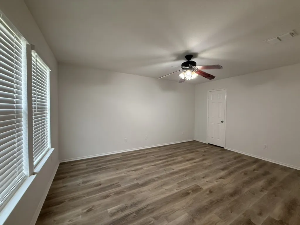 Single Family Residence For Sale in Kaufman County , 2013 Gardenia Drive, Forney, Texas 75126, 4 Bedroom, 3 Bathroom, 2 Garage spaces, 2,092 Sqft, built in 2004, mls#21340795, Real Estate Agent in Forney, Homes For Sale in Kaufman county, Homes For Sale in Forney, Realtor in Forney Texas, Real Estate Brokerage Independent Realty Texas, Luminita Cordes Realtor