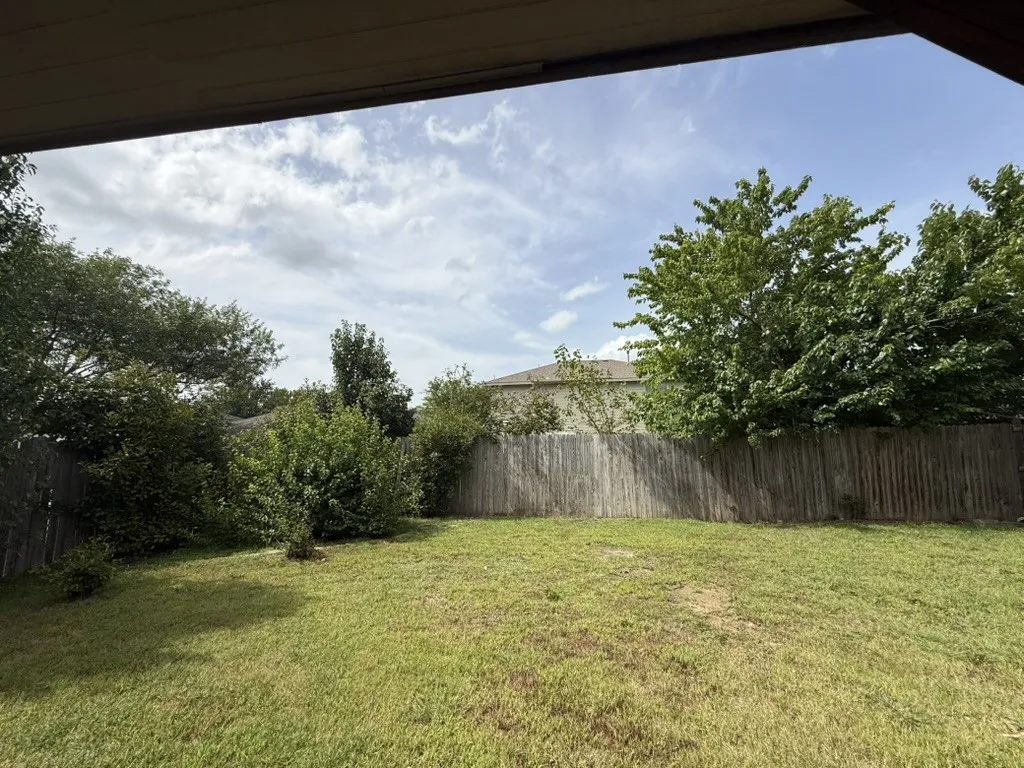 Single Family Residence For Sale in Kaufman County , 2013 Gardenia Drive, Forney, Texas 75126, 4 Bedroom, 3 Bathroom, 2 Garage spaces, 2,092 Sqft, built in 2004, mls#21340795, Real Estate Agent in Forney, Homes For Sale in Kaufman county, Homes For Sale in Forney, Realtor in Forney Texas, Real Estate Brokerage Independent Realty Texas, Luminita Cordes Realtor