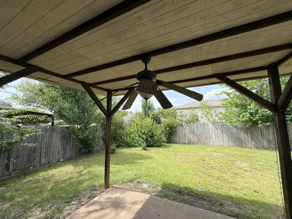 Single Family Residence For Sale in Kaufman County , 2013 Gardenia Drive, Forney, Texas 75126, 4 Bedroom, 3 Bathroom, 2 Garage spaces, 2,092 Sqft, built in 2004, mls#21340795, Real Estate Agent in Forney, Homes For Sale in Kaufman county, Homes For Sale in Forney, Realtor in Forney Texas, Real Estate Brokerage Independent Realty Texas, Luminita Cordes Realtor