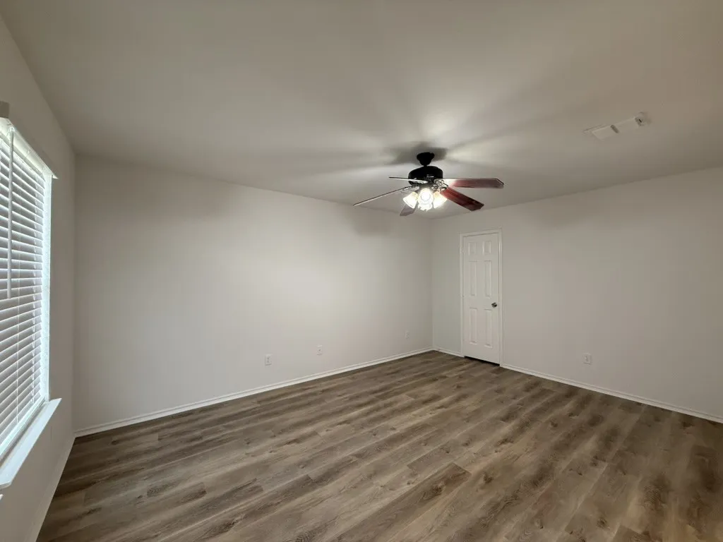 Single Family Residence For Sale in Kaufman County , 2013 Gardenia Drive, Forney, Texas 75126, 4 Bedroom, 3 Bathroom, 2 Garage spaces, 2,092 Sqft, built in 2004, mls#21340795, Real Estate Agent in Forney, Homes For Sale in Kaufman county, Homes For Sale in Forney, Realtor in Forney Texas, Real Estate Brokerage Independent Realty Texas, Luminita Cordes Realtor