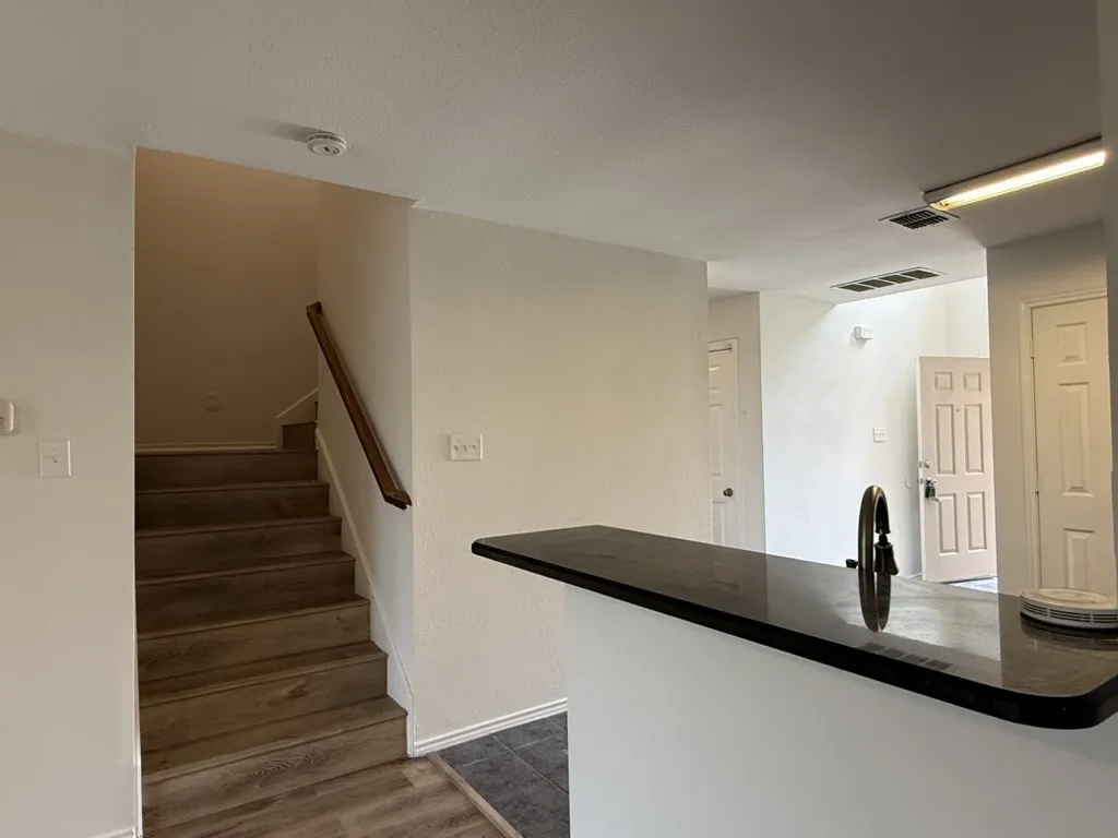 Single Family Residence For Sale in Kaufman County , 2013 Gardenia Drive, Forney, Texas 75126, 4 Bedroom, 3 Bathroom, 2 Garage spaces, 2,092 Sqft, built in 2004, mls#21340795, Real Estate Agent in Forney, Homes For Sale in Kaufman county, Homes For Sale in Forney, Realtor in Forney Texas, Real Estate Brokerage Independent Realty Texas, Luminita Cordes Realtor