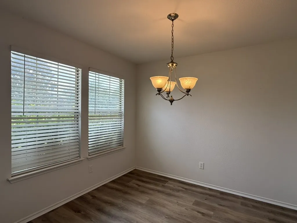 Single Family Residence For Sale in Kaufman County , 2013 Gardenia Drive, Forney, Texas 75126, 4 Bedroom, 3 Bathroom, 2 Garage spaces, 2,092 Sqft, built in 2004, mls#21340795, Real Estate Agent in Forney, Homes For Sale in Kaufman county, Homes For Sale in Forney, Realtor in Forney Texas, Real Estate Brokerage Independent Realty Texas, Luminita Cordes Realtor