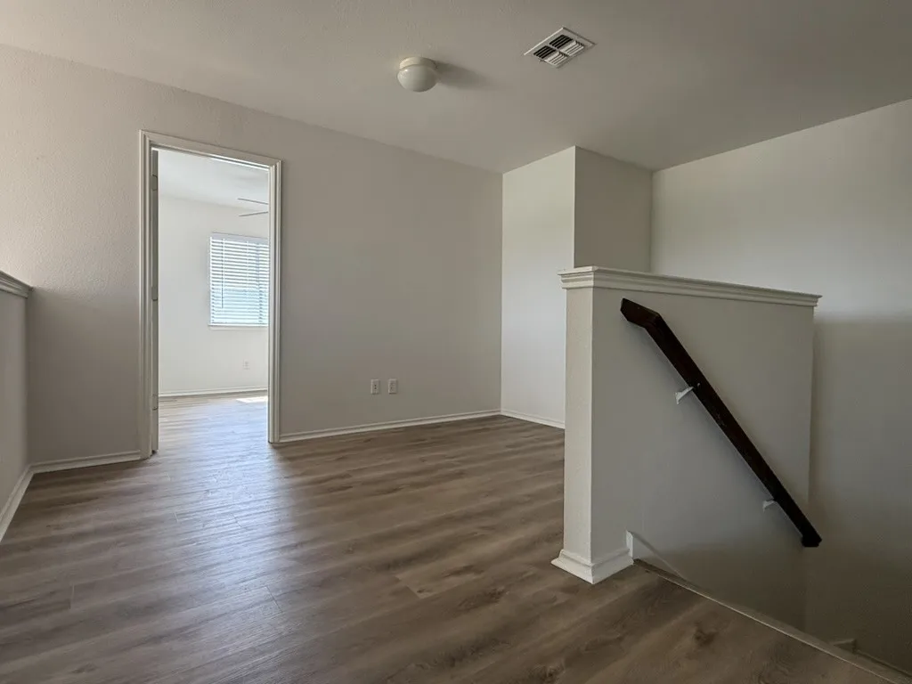 Single Family Residence For Sale in Kaufman County , 2013 Gardenia Drive, Forney, Texas 75126, 4 Bedroom, 3 Bathroom, 2 Garage spaces, 2,092 Sqft, built in 2004, mls#21340795, Real Estate Agent in Forney, Homes For Sale in Kaufman county, Homes For Sale in Forney, Realtor in Forney Texas, Real Estate Brokerage Independent Realty Texas, Luminita Cordes Realtor
