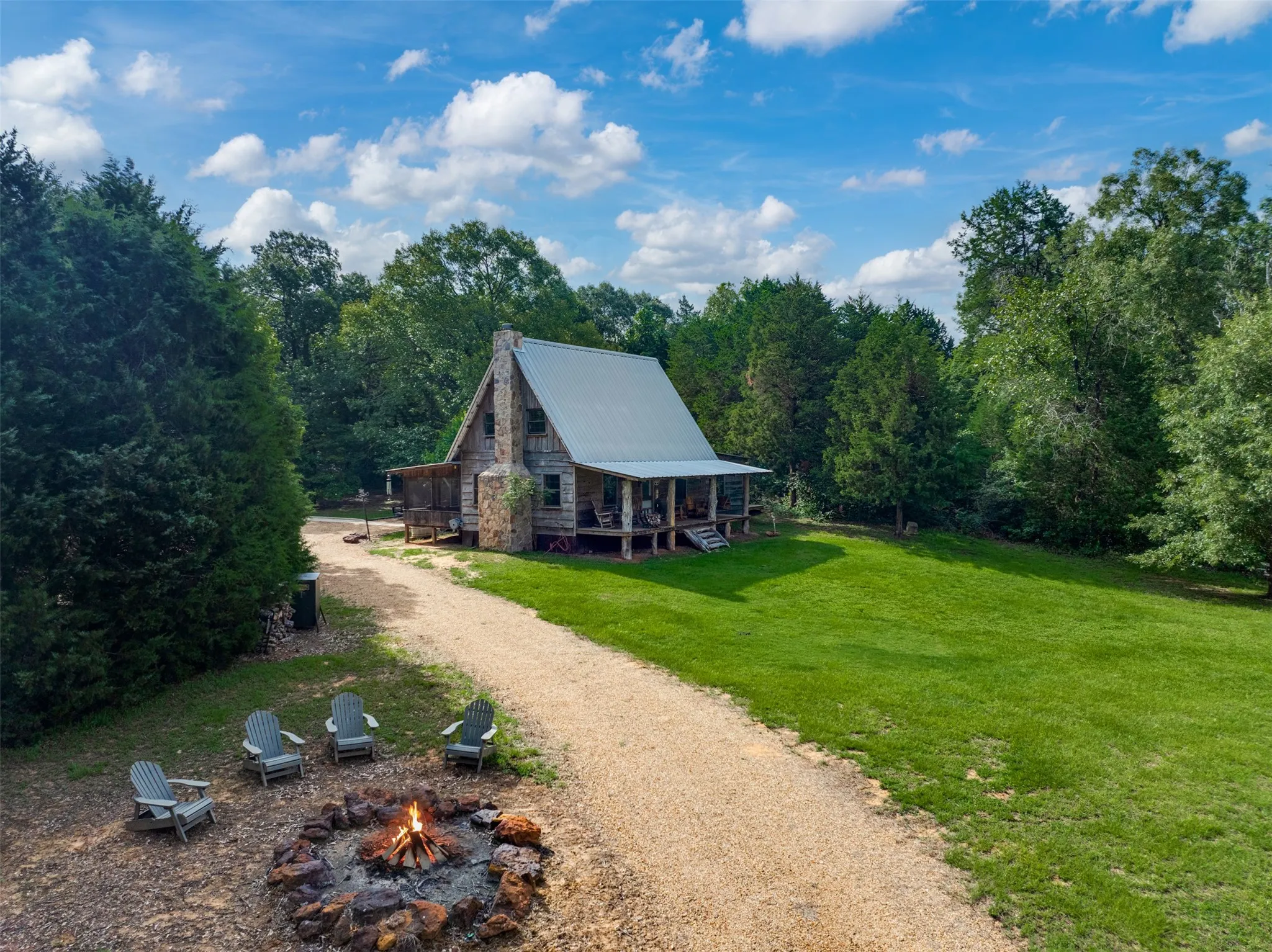 Farm For Sale in Anderson County , 5109 FM 860, Montalba, Texas 75853, 5 Bedroom, 3 Bathroom, Garage spaces, 0 Sqft, built in 2019, mls#21340231, Real Estate Agent in Montalba, Homes For Sale in Anderson county, Homes For Sale in Montalba, Realtor in Montalba Texas, Real Estate Brokerage Independent Realty Texas, Luminita Cordes Realtor