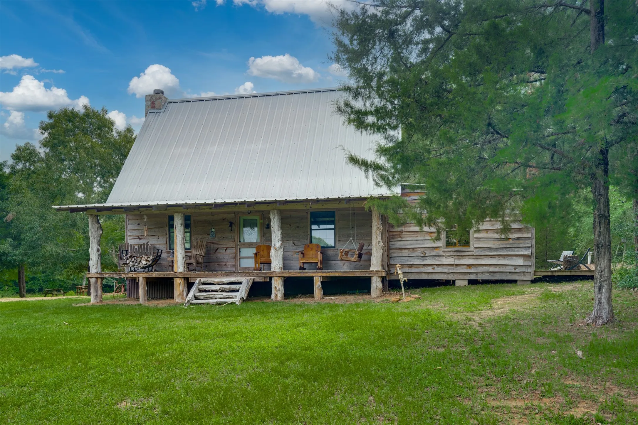 Farm For Sale in Anderson County , 5109 FM 860, Montalba, Texas 75853, 5 Bedroom, 3 Bathroom, Garage spaces, 0 Sqft, built in 2019, mls#21340231, Real Estate Agent in Montalba, Homes For Sale in Anderson county, Homes For Sale in Montalba, Realtor in Montalba Texas, Real Estate Brokerage Independent Realty Texas, Luminita Cordes Realtor