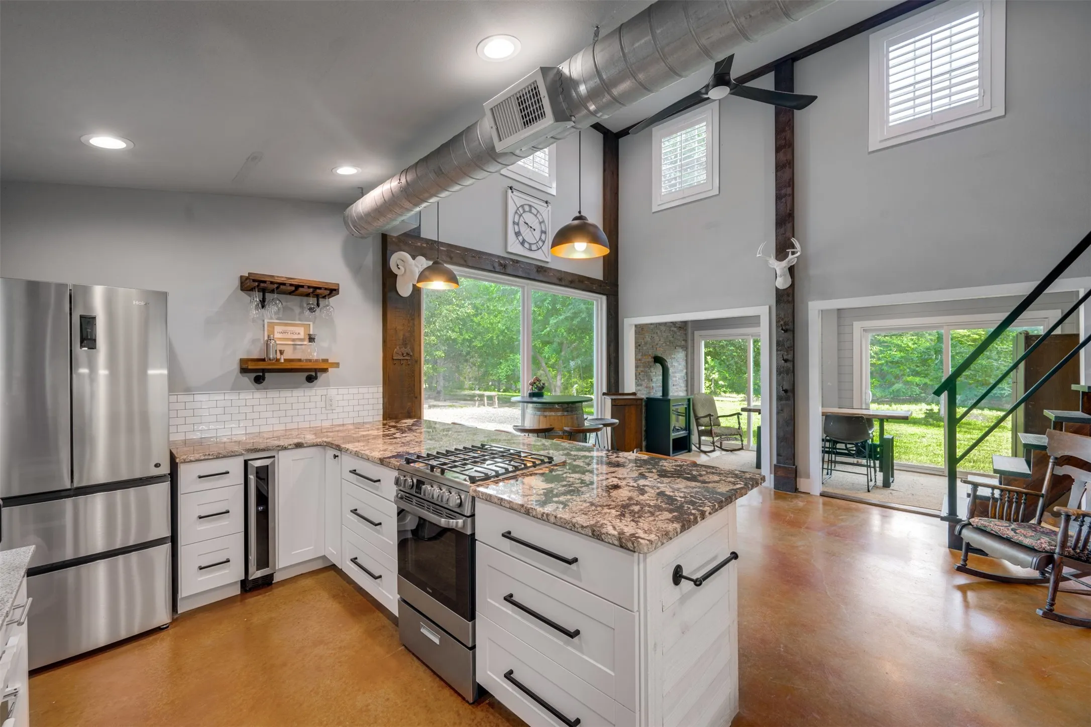 Farm For Sale in Anderson County , 5109 FM 860, Montalba, Texas 75853, 5 Bedroom, 3 Bathroom, Garage spaces, 0 Sqft, built in 2019, mls#21340231, Real Estate Agent in Montalba, Homes For Sale in Anderson county, Homes For Sale in Montalba, Realtor in Montalba Texas, Real Estate Brokerage Independent Realty Texas, Luminita Cordes Realtor