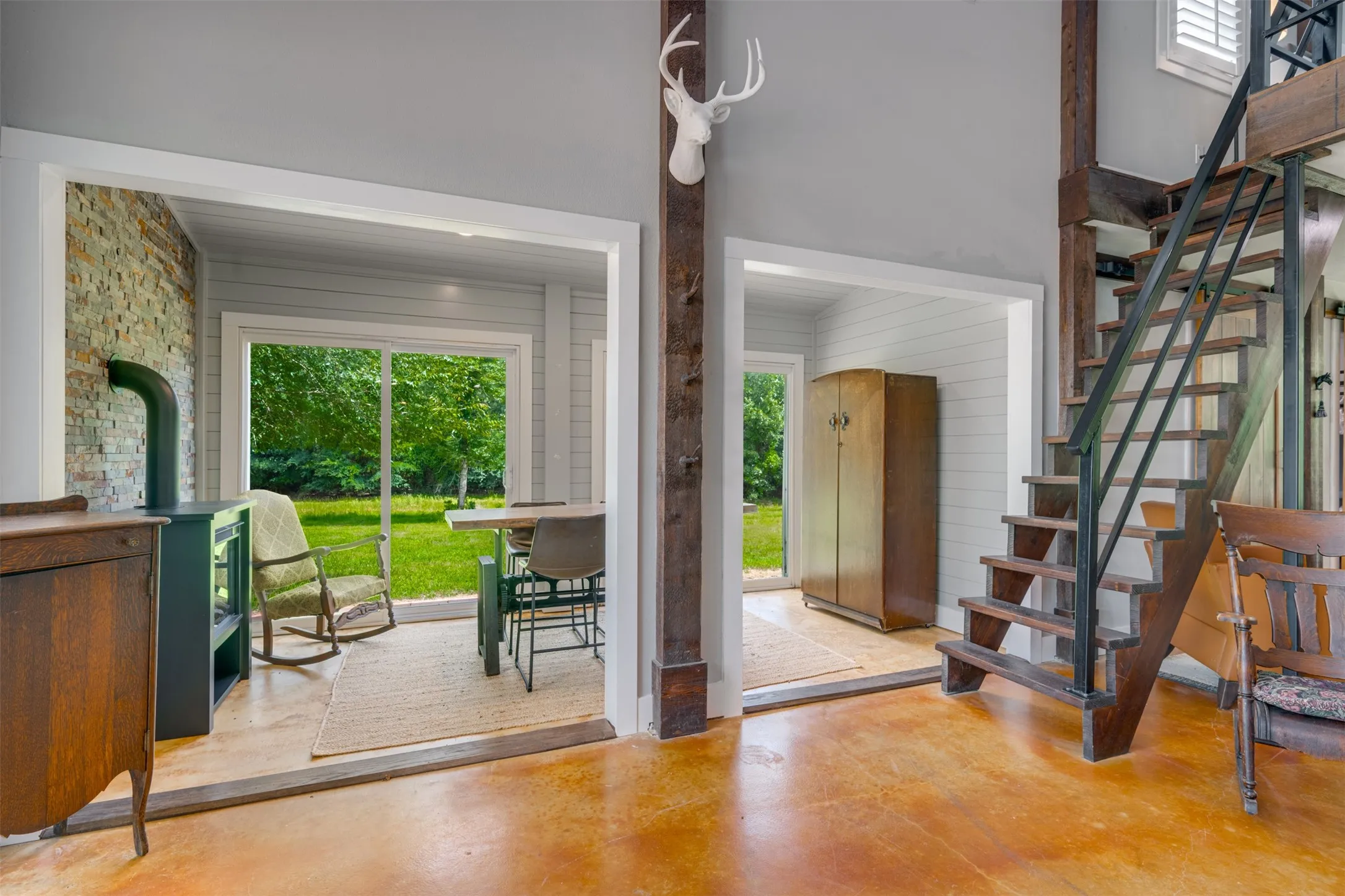 Farm For Sale in Anderson County , 5109 FM 860, Montalba, Texas 75853, 5 Bedroom, 3 Bathroom, Garage spaces, 0 Sqft, built in 2019, mls#21340231, Real Estate Agent in Montalba, Homes For Sale in Anderson county, Homes For Sale in Montalba, Realtor in Montalba Texas, Real Estate Brokerage Independent Realty Texas, Luminita Cordes Realtor