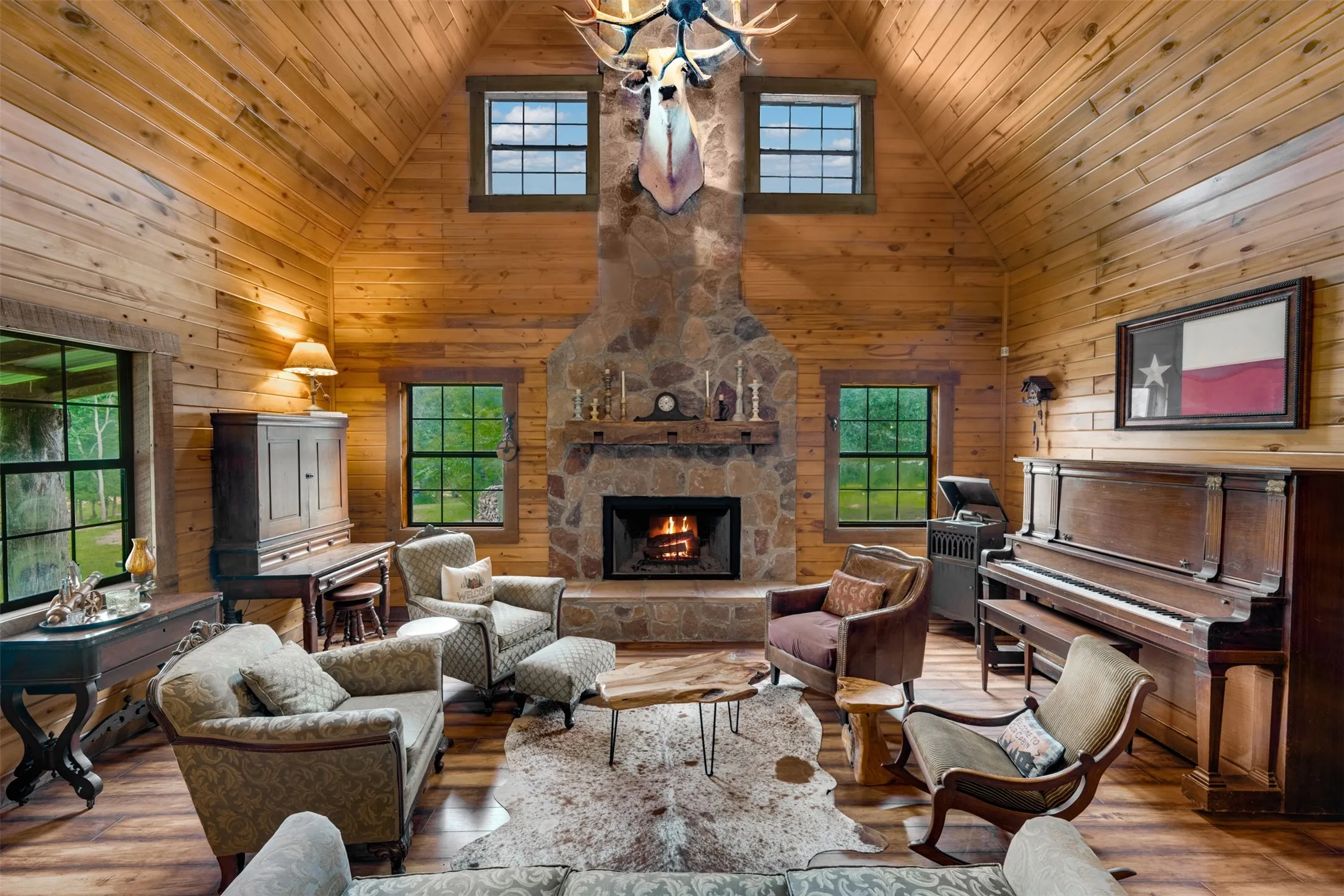 Farm For Sale in Anderson County , 5109 FM 860, Montalba, Texas 75853, 5 Bedroom, 3 Bathroom, Garage spaces, 0 Sqft, built in 2019, mls#21340231, Real Estate Agent in Montalba, Homes For Sale in Anderson county, Homes For Sale in Montalba, Realtor in Montalba Texas, Real Estate Brokerage Independent Realty Texas, Luminita Cordes Realtor