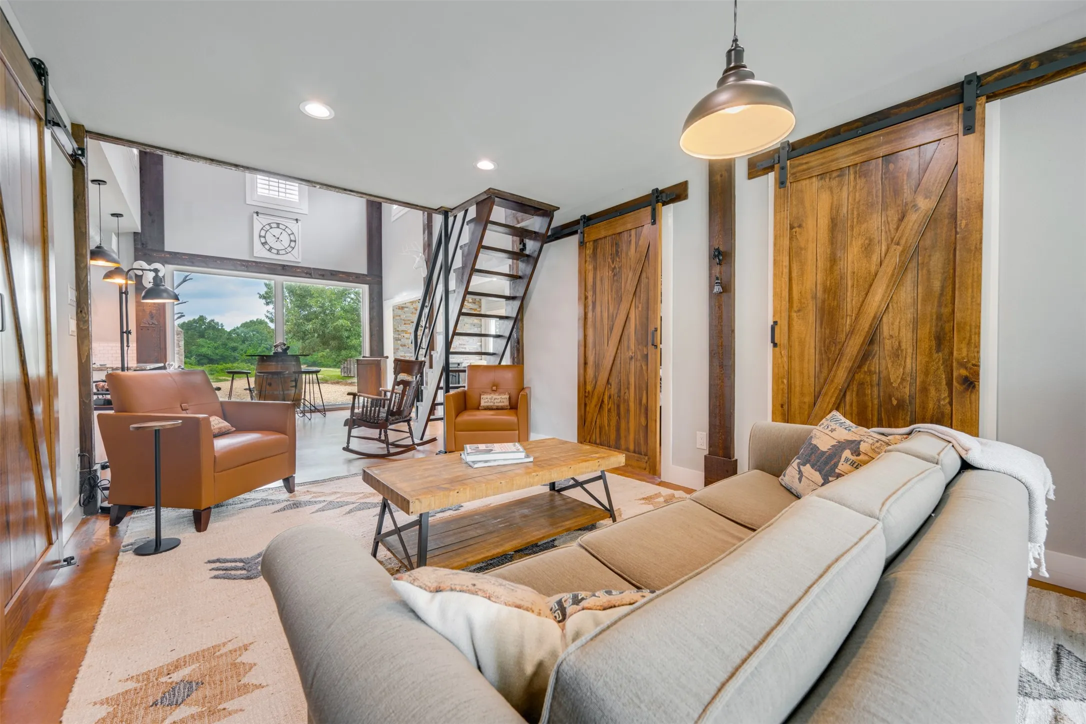 Farm For Sale in Anderson County , 5109 FM 860, Montalba, Texas 75853, 5 Bedroom, 3 Bathroom, Garage spaces, 0 Sqft, built in 2019, mls#21340231, Real Estate Agent in Montalba, Homes For Sale in Anderson county, Homes For Sale in Montalba, Realtor in Montalba Texas, Real Estate Brokerage Independent Realty Texas, Luminita Cordes Realtor