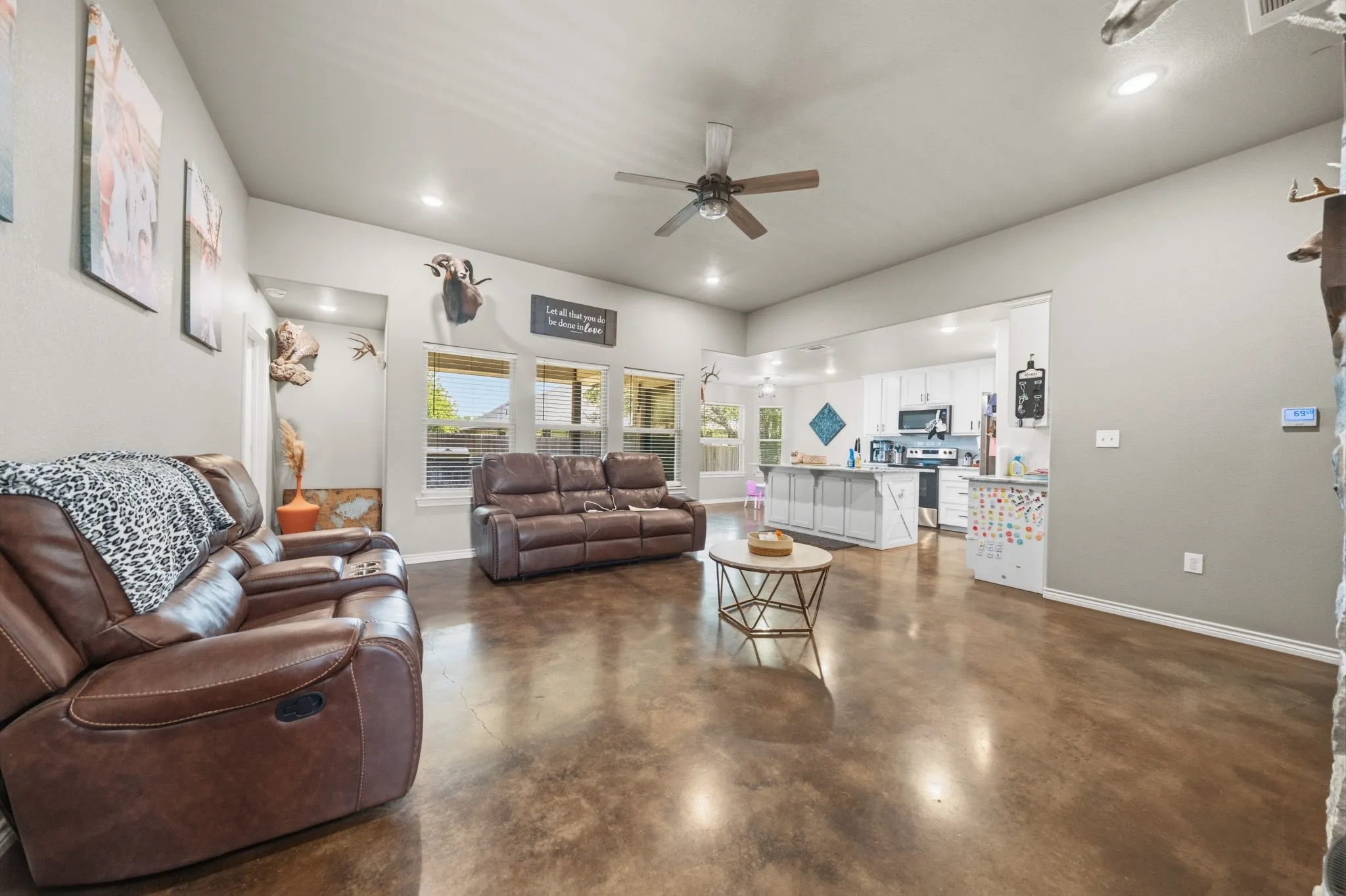 Single Family Residence For Sale in Hill County , 116 Wildcat Way, Whitney, Texas 76692, 3 Bedroom, 2 Bathroom, 2 Garage spaces, 1,483 Sqft, built in 2022, mls#21338379, Real Estate Agent in Whitney, Homes For Sale in Hill county, Homes For Sale in Whitney, Realtor in Whitney Texas, Real Estate Brokerage Independent Realty Texas, Luminita Cordes Realtor