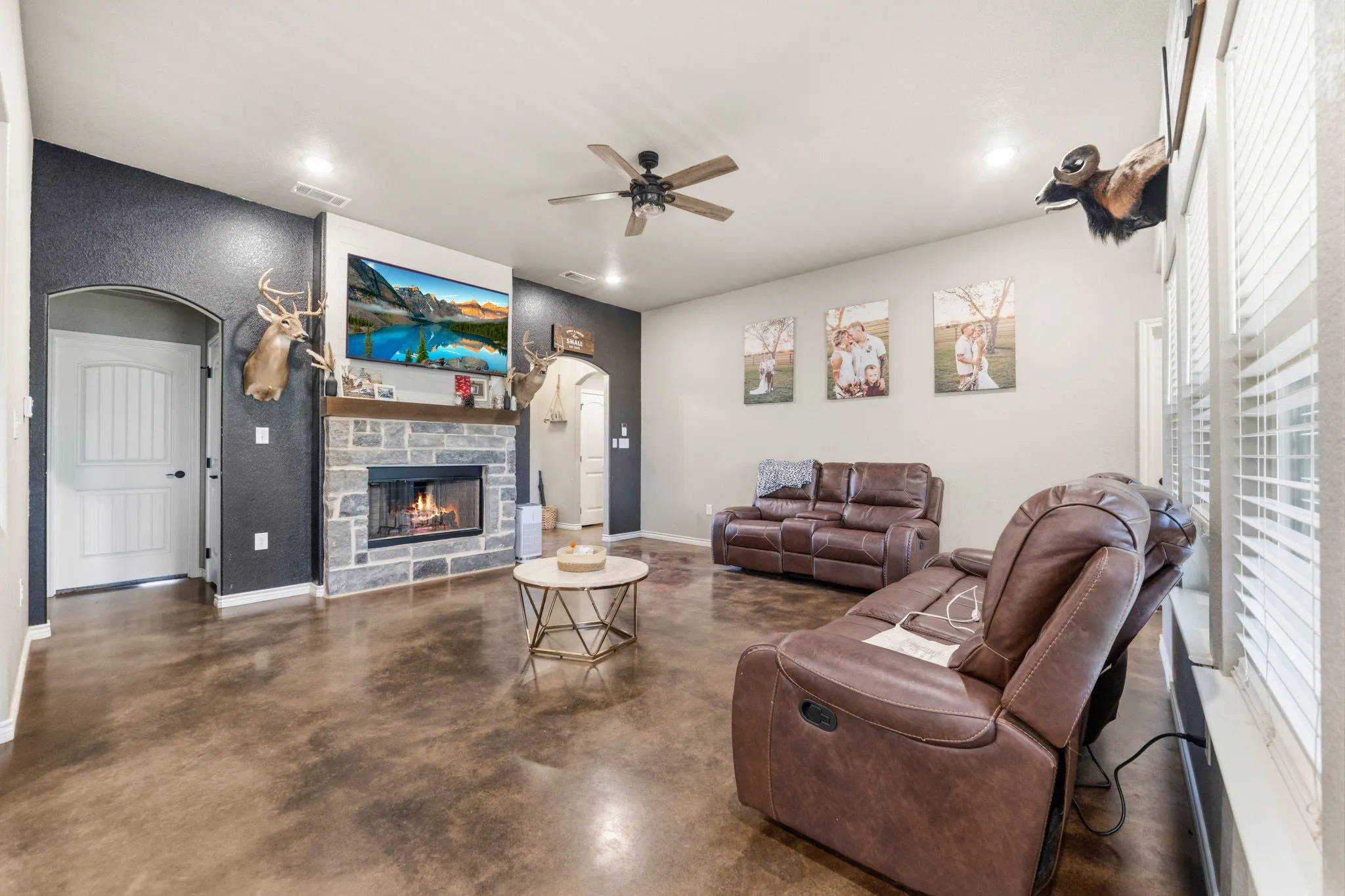 Single Family Residence For Sale in Hill County , 116 Wildcat Way, Whitney, Texas 76692, 3 Bedroom, 2 Bathroom, 2 Garage spaces, 1,483 Sqft, built in 2022, mls#21338379, Real Estate Agent in Whitney, Homes For Sale in Hill county, Homes For Sale in Whitney, Realtor in Whitney Texas, Real Estate Brokerage Independent Realty Texas, Luminita Cordes Realtor