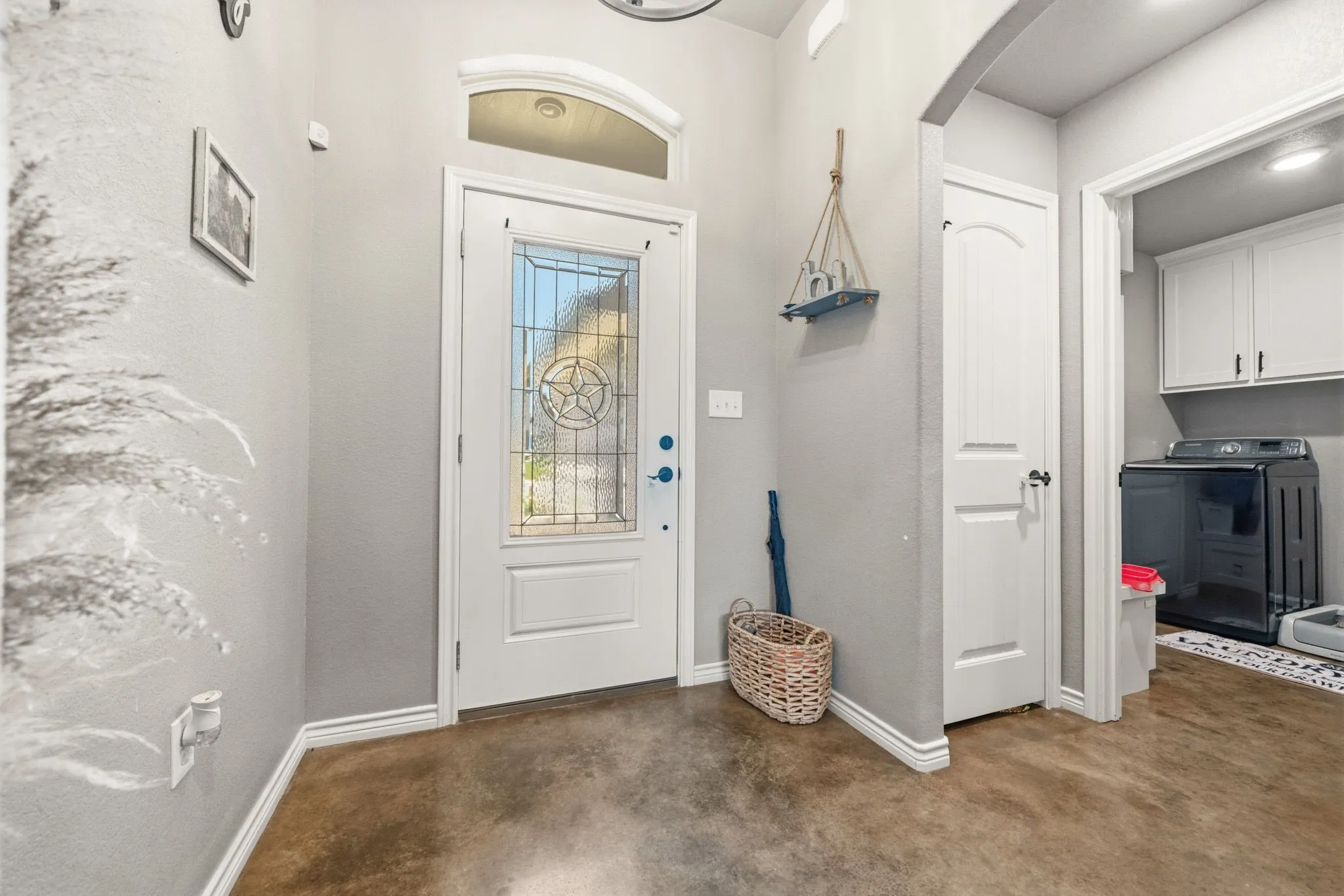 Single Family Residence For Sale in Hill County , 116 Wildcat Way, Whitney, Texas 76692, 3 Bedroom, 2 Bathroom, 2 Garage spaces, 1,483 Sqft, built in 2022, mls#21338379, Real Estate Agent in Whitney, Homes For Sale in Hill county, Homes For Sale in Whitney, Realtor in Whitney Texas, Real Estate Brokerage Independent Realty Texas, Luminita Cordes Realtor