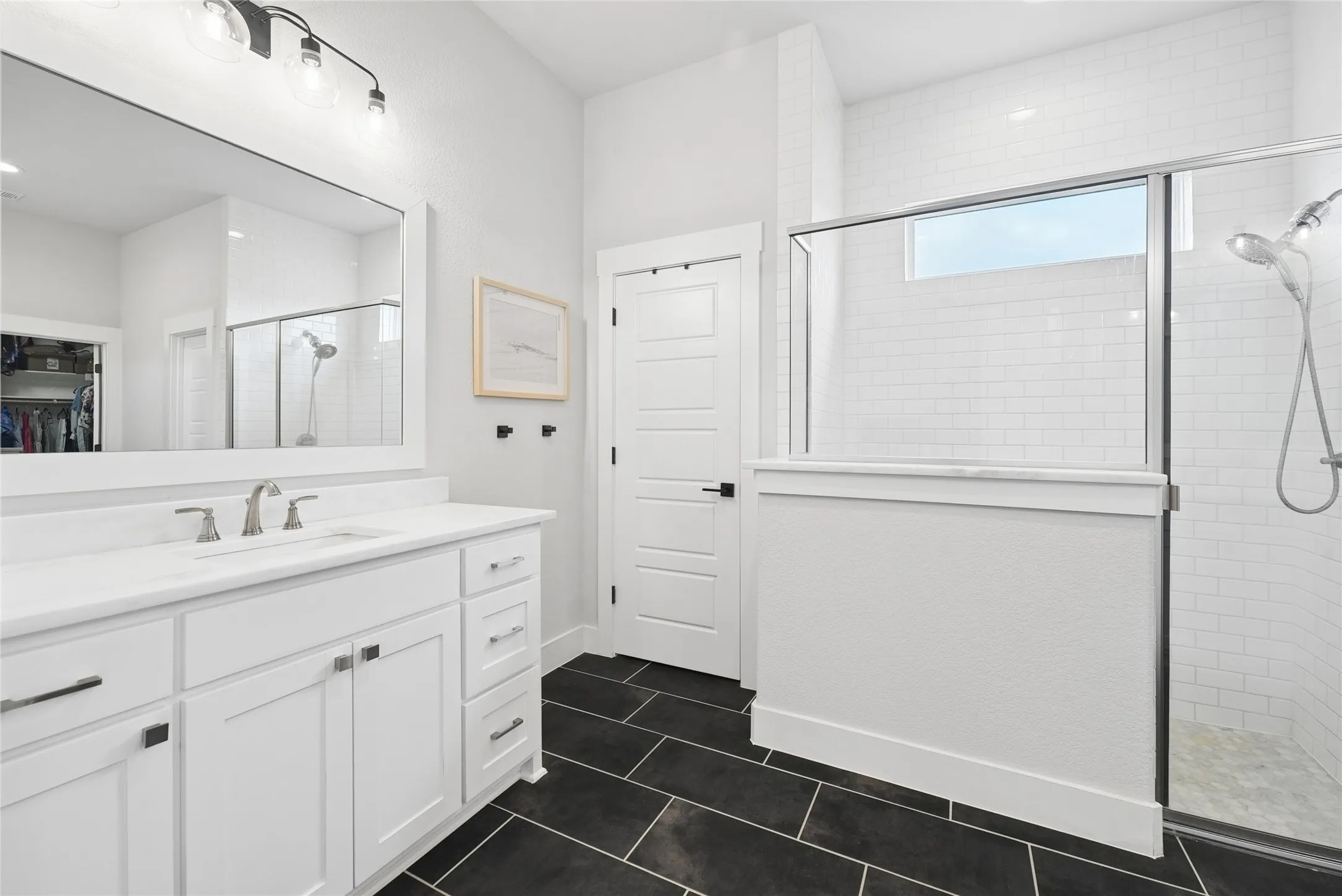 Single Family Residence For Sale in Ellis County , 6981 Cedar Court, Ovilla, Texas 75154, 4 Bedroom, 4 Bathroom, 3 Garage spaces, 3,246 Sqft, built in 2019, mls#21340237, Real Estate Agent in Ovilla, Homes For Sale in Ellis county, Homes For Sale in Ovilla, Realtor in Ovilla Texas, Real Estate Brokerage Independent Realty Texas, Luminita Cordes Realtor