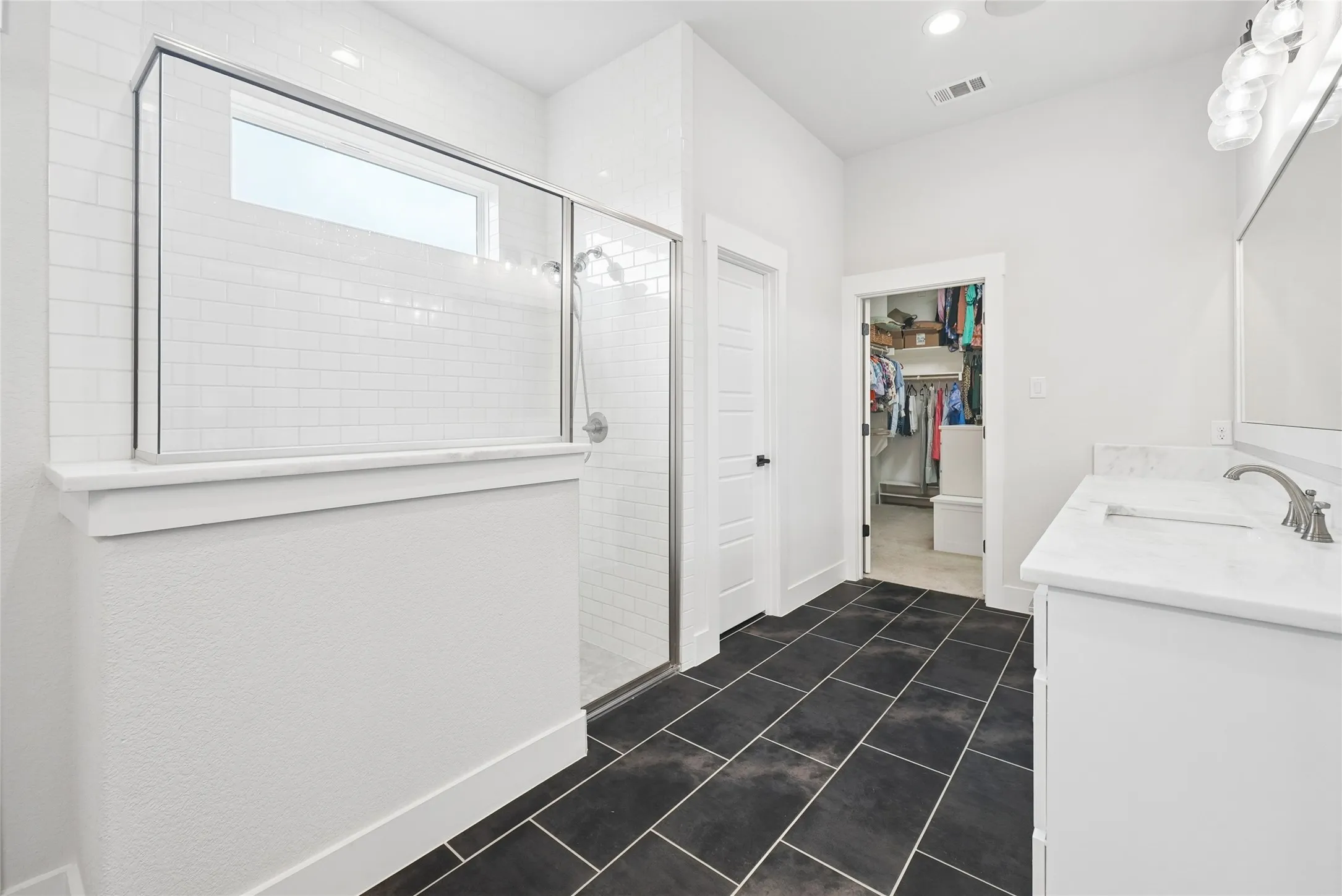 Single Family Residence For Sale in Ellis County , 6981 Cedar Court, Ovilla, Texas 75154, 4 Bedroom, 4 Bathroom, 3 Garage spaces, 3,246 Sqft, built in 2019, mls#21340237, Real Estate Agent in Ovilla, Homes For Sale in Ellis county, Homes For Sale in Ovilla, Realtor in Ovilla Texas, Real Estate Brokerage Independent Realty Texas, Luminita Cordes Realtor