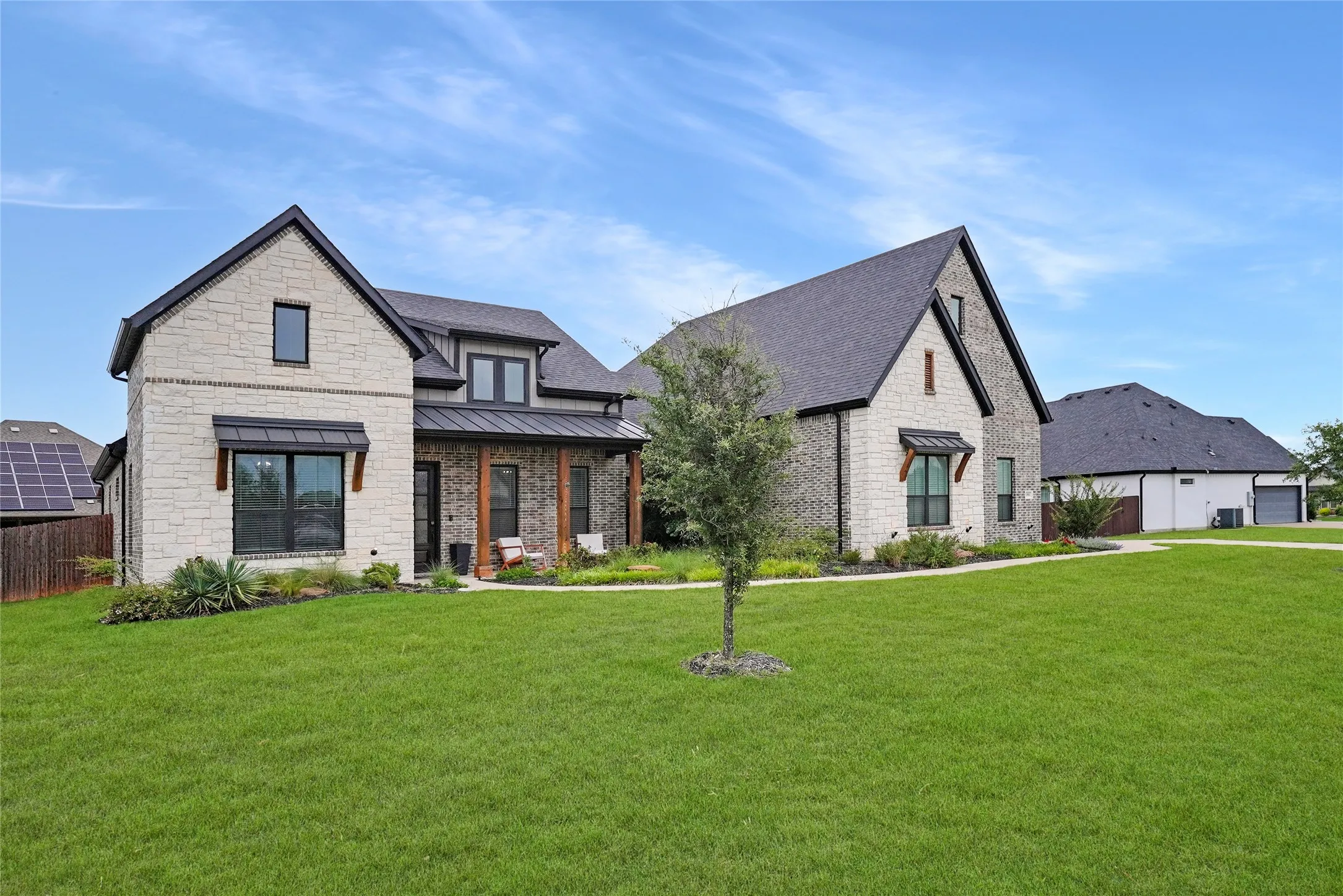 Single Family Residence For Sale in Ellis County , 6981 Cedar Court, Ovilla, Texas 75154, 4 Bedroom, 4 Bathroom, 3 Garage spaces, 3,246 Sqft, built in 2019, mls#21340237, Real Estate Agent in Ovilla, Homes For Sale in Ellis county, Homes For Sale in Ovilla, Realtor in Ovilla Texas, Real Estate Brokerage Independent Realty Texas, Luminita Cordes Realtor