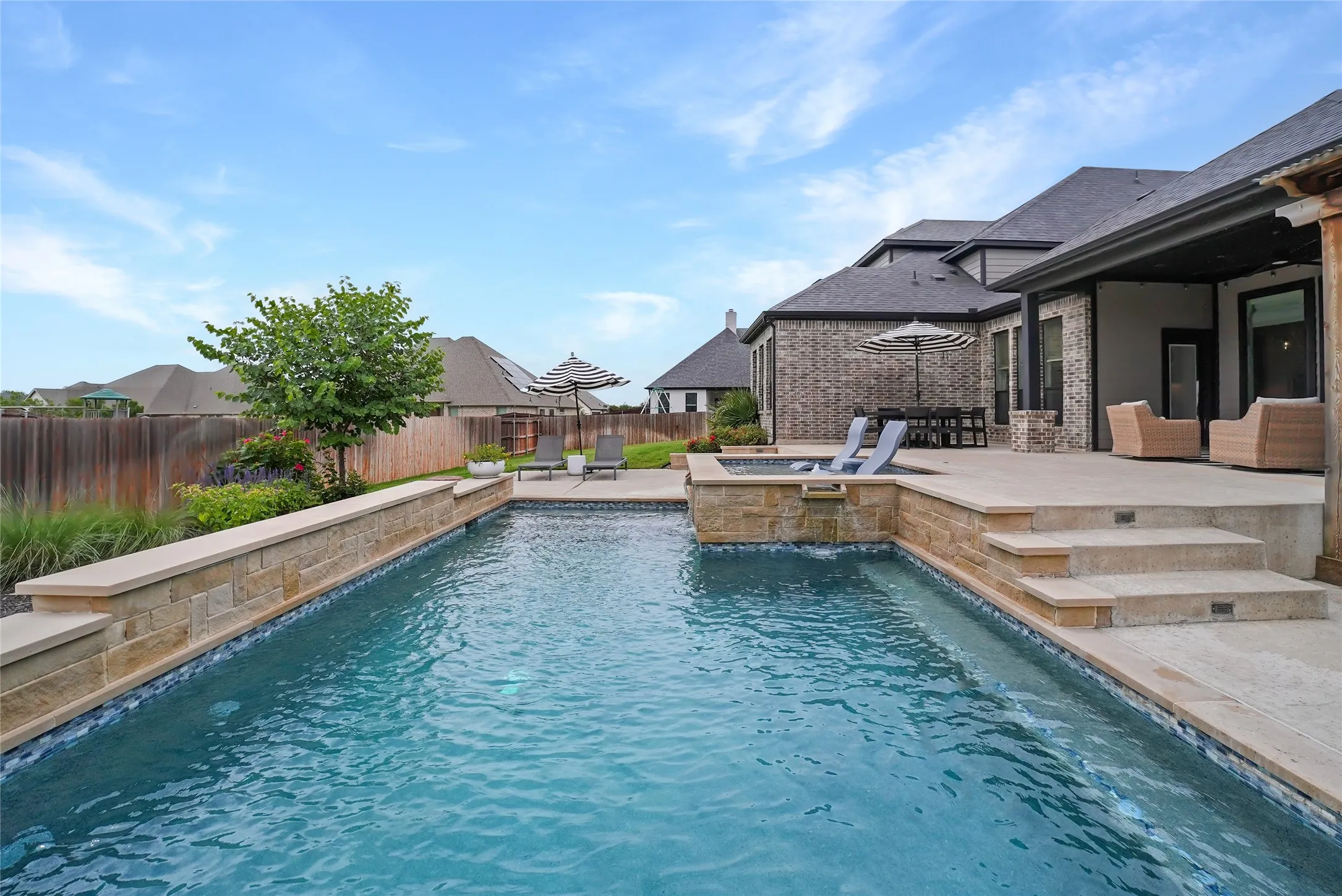 Single Family Residence For Sale in Ellis County , 6981 Cedar Court, Ovilla, Texas 75154, 4 Bedroom, 4 Bathroom, 3 Garage spaces, 3,246 Sqft, built in 2019, mls#21340237, Real Estate Agent in Ovilla, Homes For Sale in Ellis county, Homes For Sale in Ovilla, Realtor in Ovilla Texas, Real Estate Brokerage Independent Realty Texas, Luminita Cordes Realtor
