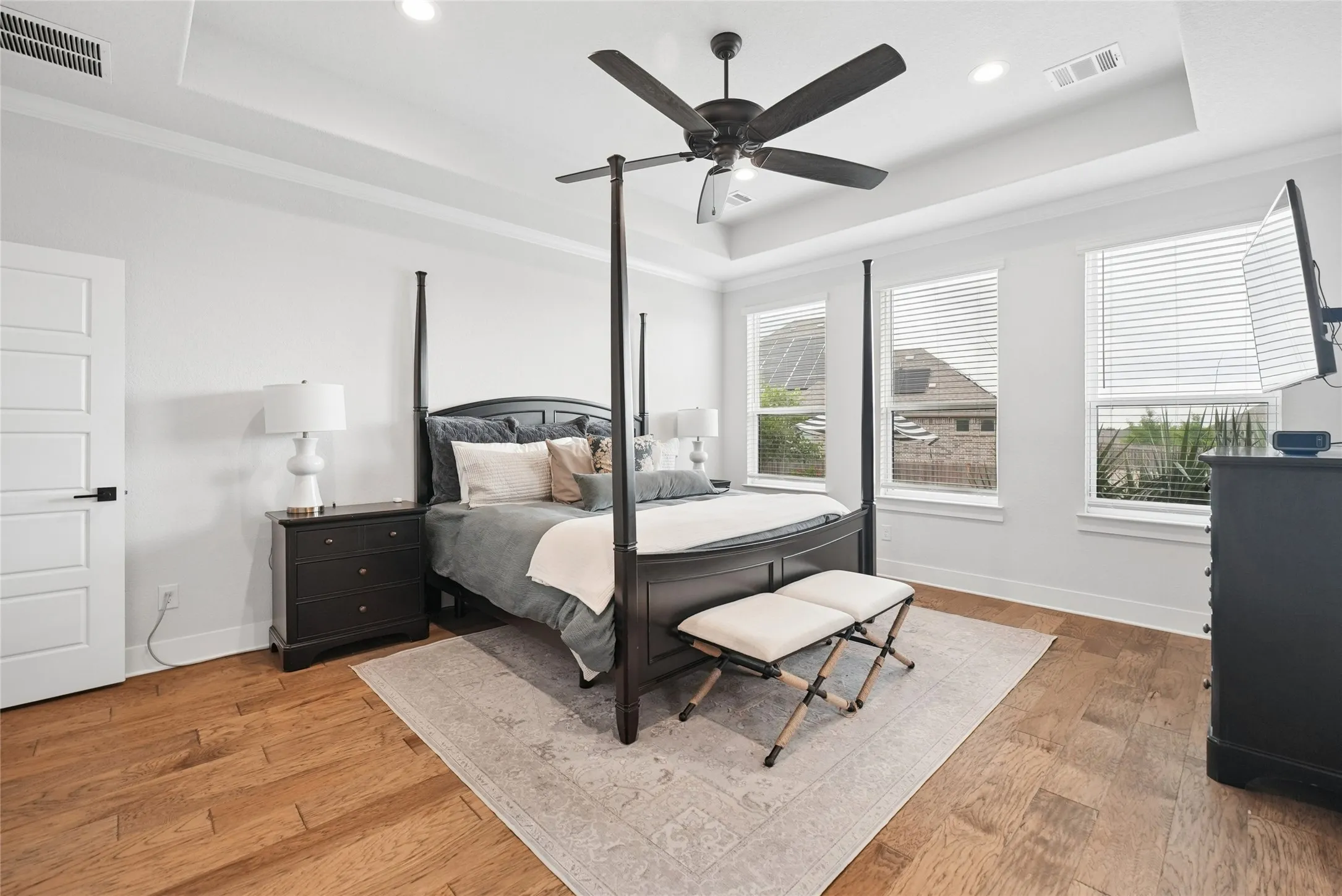 Single Family Residence For Sale in Ellis County , 6981 Cedar Court, Ovilla, Texas 75154, 4 Bedroom, 4 Bathroom, 3 Garage spaces, 3,246 Sqft, built in 2019, mls#21340237, Real Estate Agent in Ovilla, Homes For Sale in Ellis county, Homes For Sale in Ovilla, Realtor in Ovilla Texas, Real Estate Brokerage Independent Realty Texas, Luminita Cordes Realtor
