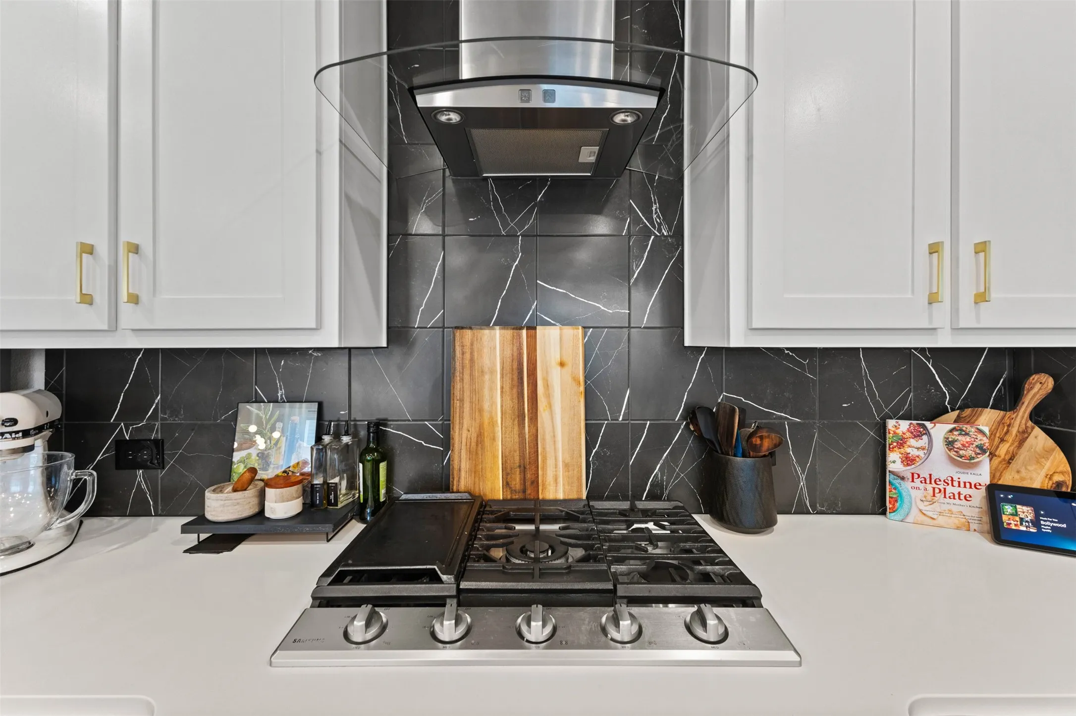Townhouse For Sale in Collin County , 605 Laurel Lane, Wylie, Texas 75098, 3 Bedrooms, 3 Bathrooms, 2 Garage spaces, 1,753 Sqft, built in 2021, Price $415,000, mls#21340803, Real Estate Agent in Wylie, Homes For Sale in Collin county, Homes For Sale in Wylie, Realtor in Wylie Texas, Real Estate Brokerage Independent Realty Texas, Luminita Cordes Realtor
