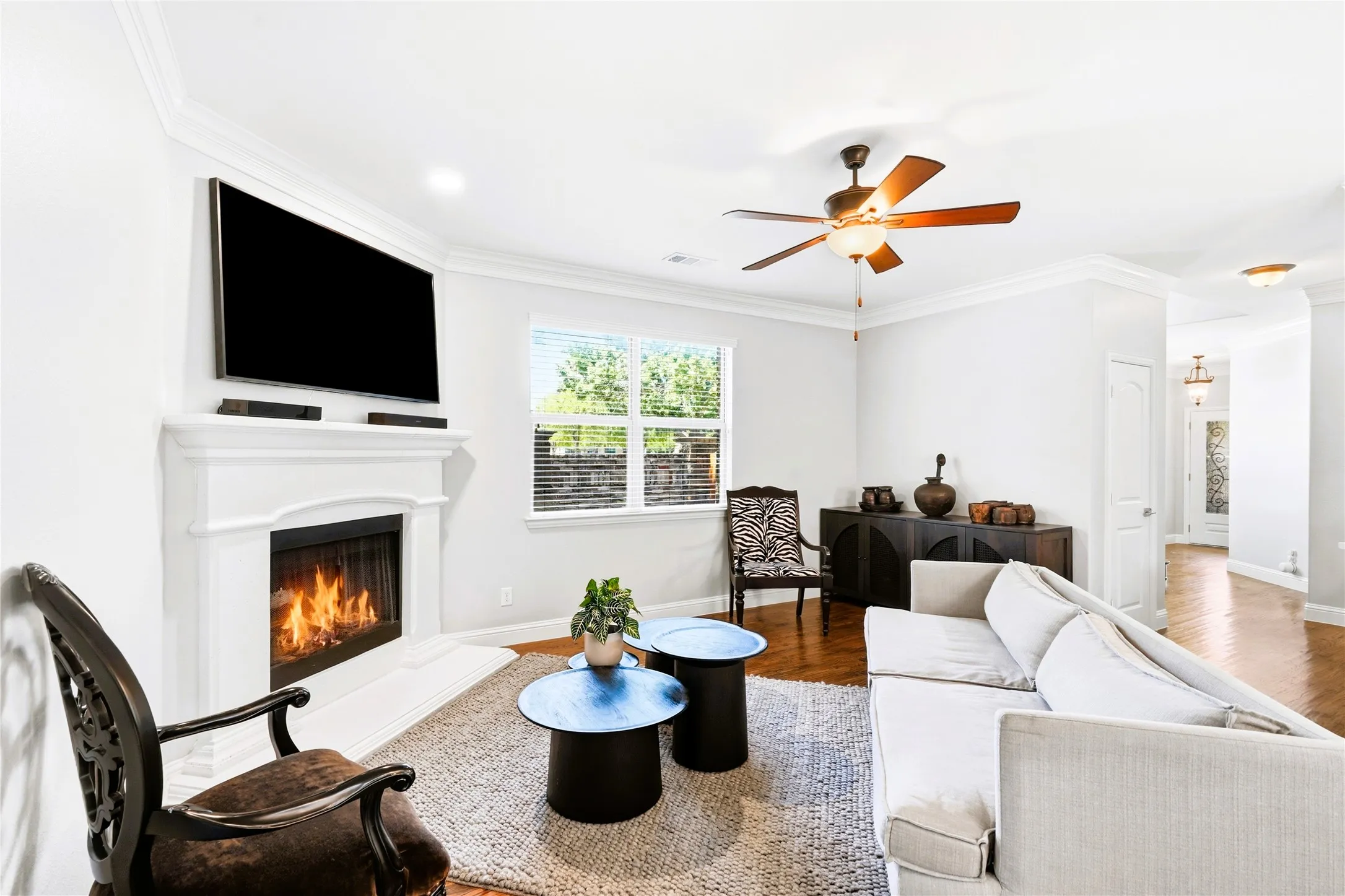 Single Family Residence For Sale in Dallas County , 704 Davinci Court, Coppell, Texas 75019, 4 Bedroom, 3 Bathroom, 2 Garage spaces, 2,572 Sqft, built in 2013, mls#21338250, Real Estate Agent in Coppell, Homes For Sale in Dallas county, Homes For Sale in Coppell, Realtor in Coppell Texas, Real Estate Brokerage Independent Realty Texas, Luminita Cordes Realtor