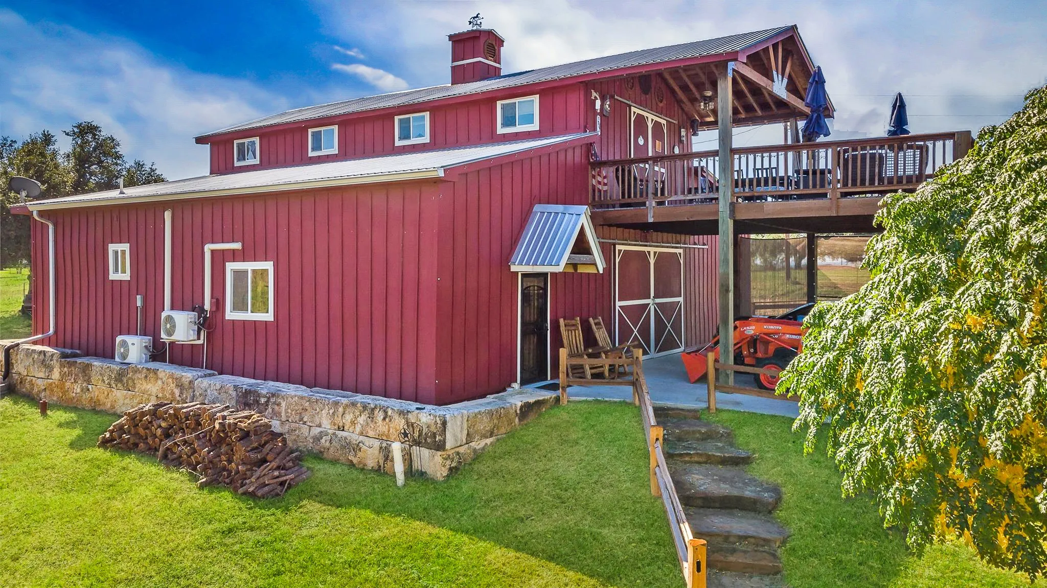 Farm For Sale in Burnet County , 800 Quarter Horse Circle, Kingsland, Texas 78639, 3 Bedroom, 2 Bathroom, Garage spaces, 2,240 Sqft, built in 2014, mls#21340815, Real Estate Agent in Kingsland, Homes For Sale in Burnet county, Homes For Sale in Kingsland, Realtor in Kingsland Texas, Real Estate Brokerage Independent Realty Texas, Luminita Cordes Realtor