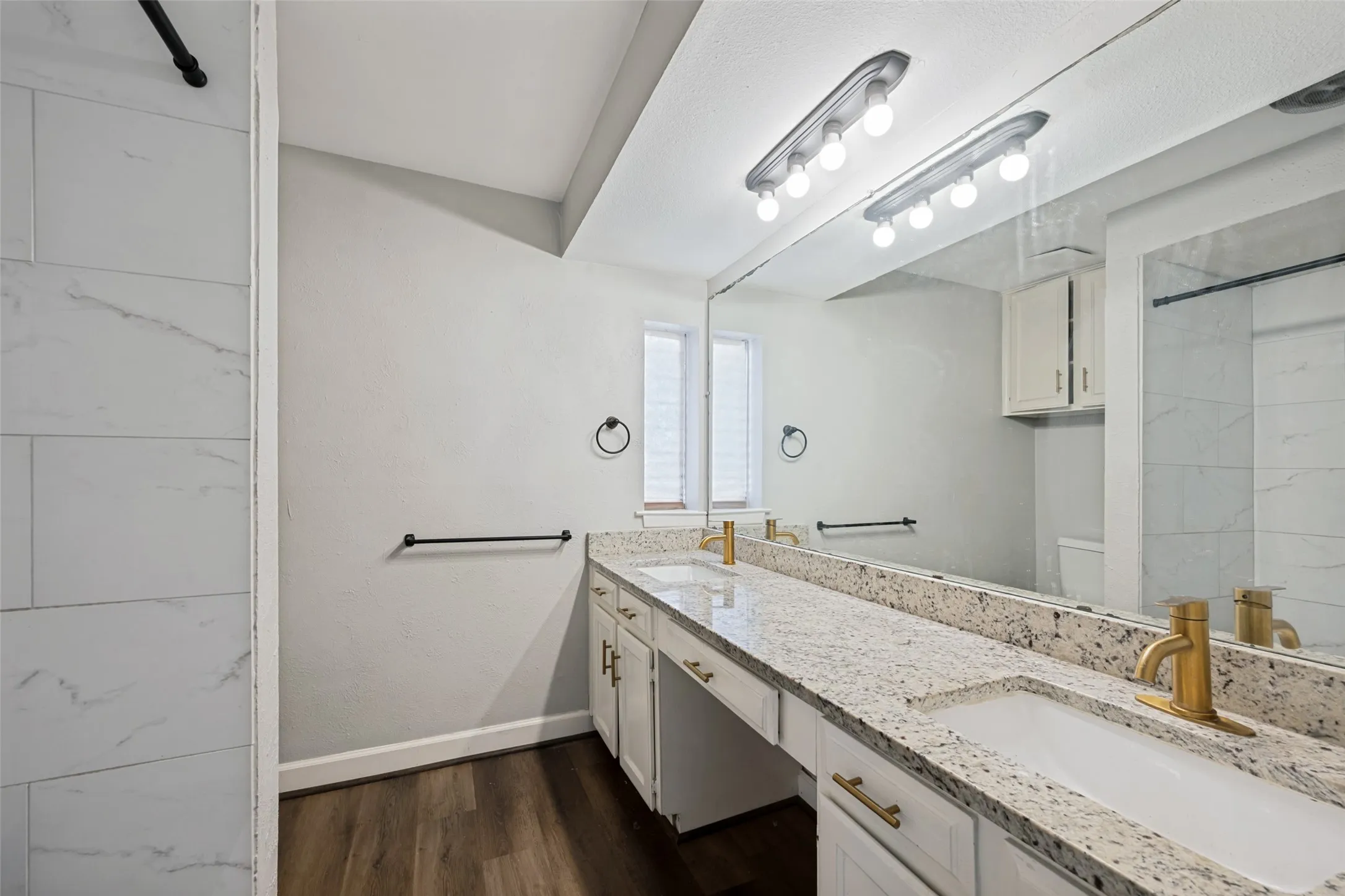 Single Family Residence For Rent in Tarrant County , 7501 Bermejo Road, Fort Worth, Texas 76112, 3 Bedroom, 2 Bathroom, 2 Garage spaces, 1,367 Sqft, built in 1974, mls#21340817, Real Estate Agent in Fort Worth, Homes For Rent in Tarrant county, Homes For Rent in Fort Worth, Realtor in Fort Worth Texas, Real Estate Brokerage Independent Realty Texas, Luminita Cordes Realtor