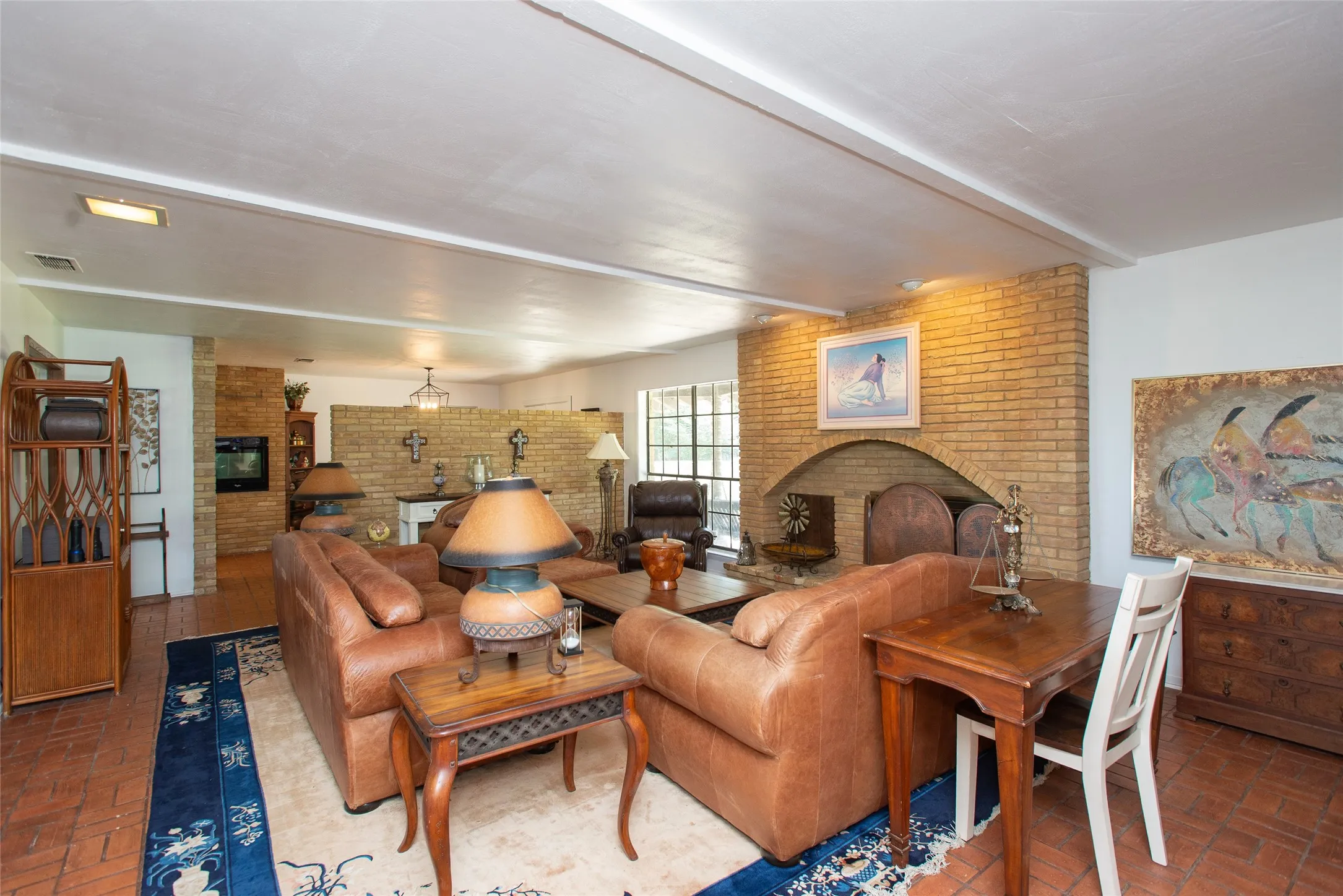 Single Family Residence For Sale in Henderson County , 7470 FM 317, Athens, Texas 75752, 3 Bedroom, 3 Bathroom, Garage spaces, 2,848 Sqft, built in 1967, mls#21340805, Real Estate Agent in Athens, Homes For Sale in Henderson county, Homes For Sale in Athens, Realtor in Athens Texas, Real Estate Brokerage Independent Realty Texas, Luminita Cordes Realtor