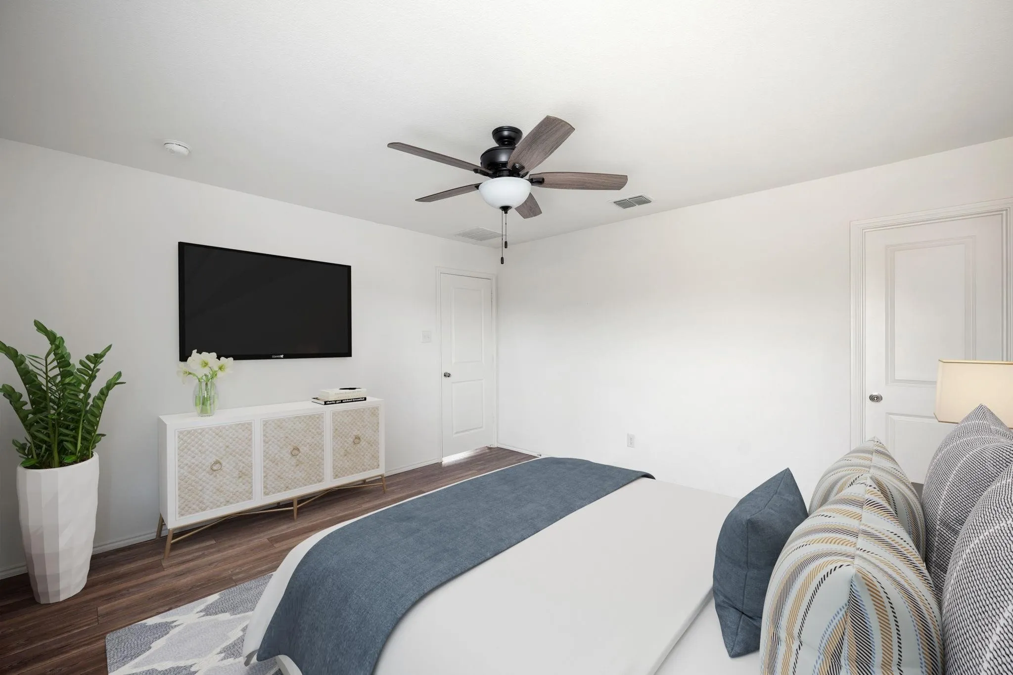 Single Family Residence For Rent in Collin County , 7509 Gray Wolf Lane, Mc Kinney, Texas 75071, 3 Bedroom, 2 Bathroom, 2 Garage spaces, 1,407 Sqft, built in 2021, mls#21340835, Real Estate Agent in Mc Kinney, Homes For Rent in Collin county, Homes For Rent in Mc Kinney, Realtor in Mc Kinney Texas, Real Estate Brokerage Independent Realty Texas, Luminita Cordes Realtor
