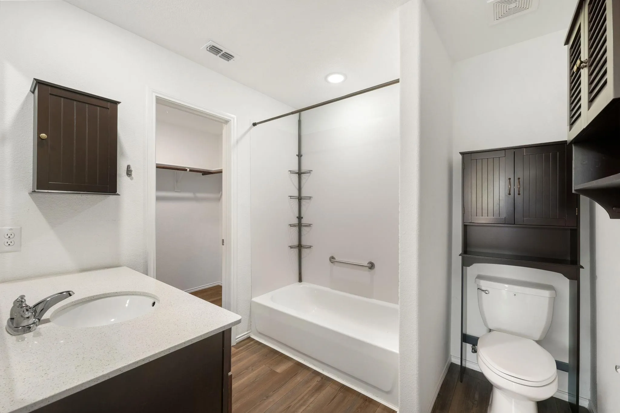 Single Family Residence For Rent in Collin County , 7509 Gray Wolf Lane, Mc Kinney, Texas 75071, 3 Bedroom, 2 Bathroom, 2 Garage spaces, 1,407 Sqft, built in 2021, mls#21340835, Real Estate Agent in Mc Kinney, Homes For Rent in Collin county, Homes For Rent in Mc Kinney, Realtor in Mc Kinney Texas, Real Estate Brokerage Independent Realty Texas, Luminita Cordes Realtor