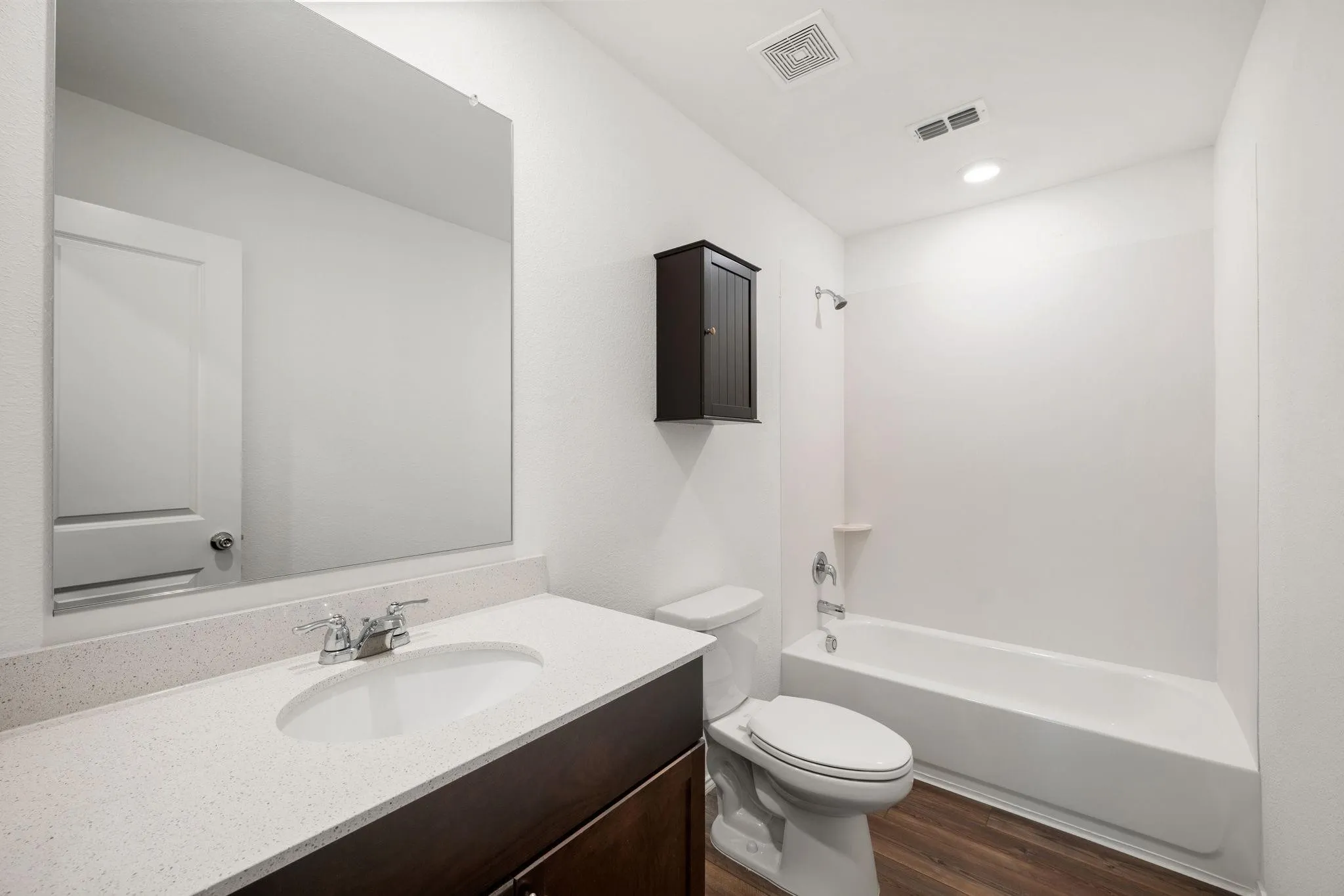 Single Family Residence For Rent in Collin County , 7509 Gray Wolf Lane, Mc Kinney, Texas 75071, 3 Bedroom, 2 Bathroom, 2 Garage spaces, 1,407 Sqft, built in 2021, mls#21340835, Real Estate Agent in Mc Kinney, Homes For Rent in Collin county, Homes For Rent in Mc Kinney, Realtor in Mc Kinney Texas, Real Estate Brokerage Independent Realty Texas, Luminita Cordes Realtor
