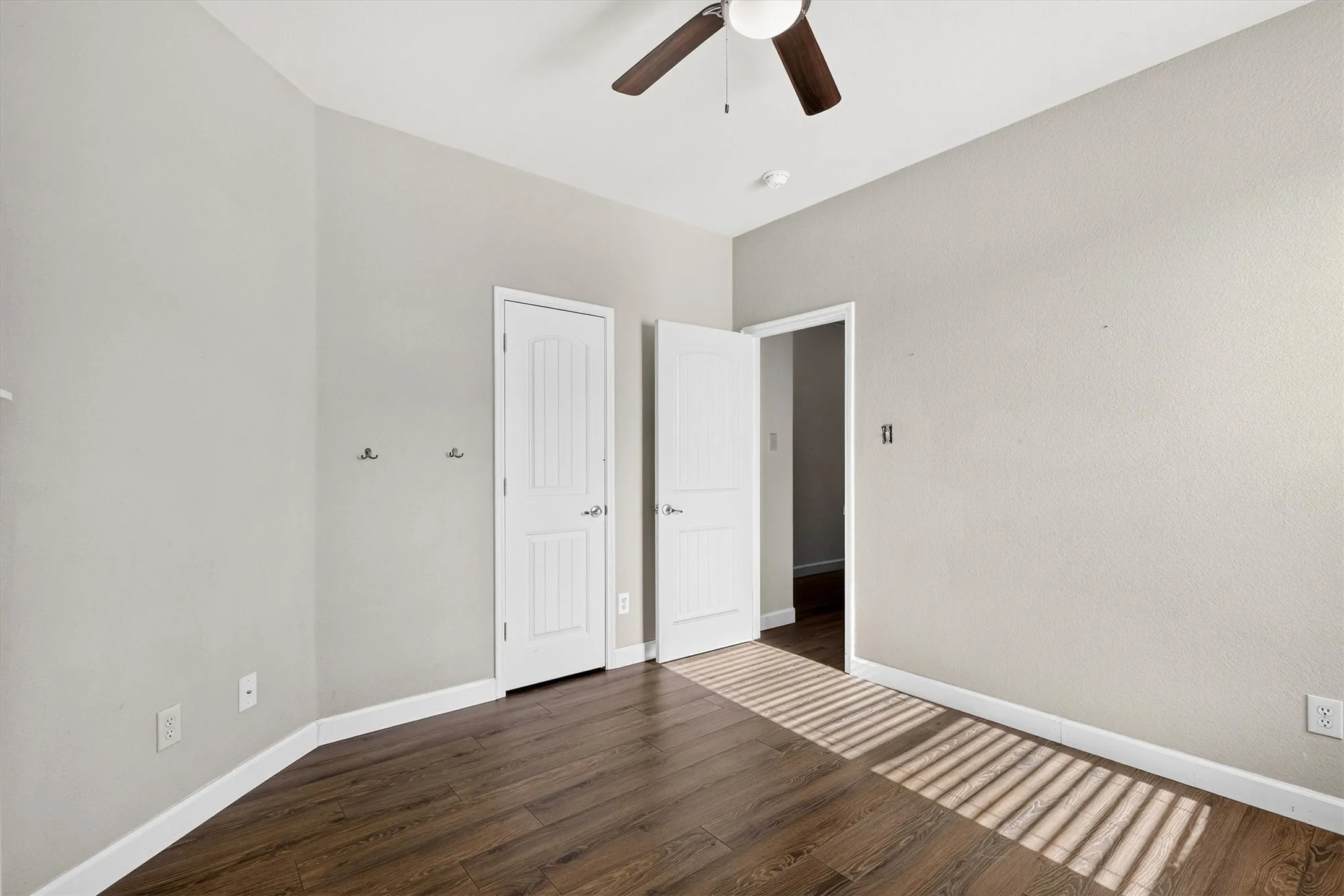 Single Family Residence For Sale in Collin County , 502 Fountain View Lane, Josephine, Texas 75173, 4 Bedroom, 3 Bathroom, 2 Garage spaces, 2,255 Sqft, built in 2013, mls#21339379, Real Estate Agent in Josephine, Homes For Sale in Collin county, Homes For Sale in Josephine, Realtor in Josephine Texas, Real Estate Brokerage Independent Realty Texas, Luminita Cordes Realtor