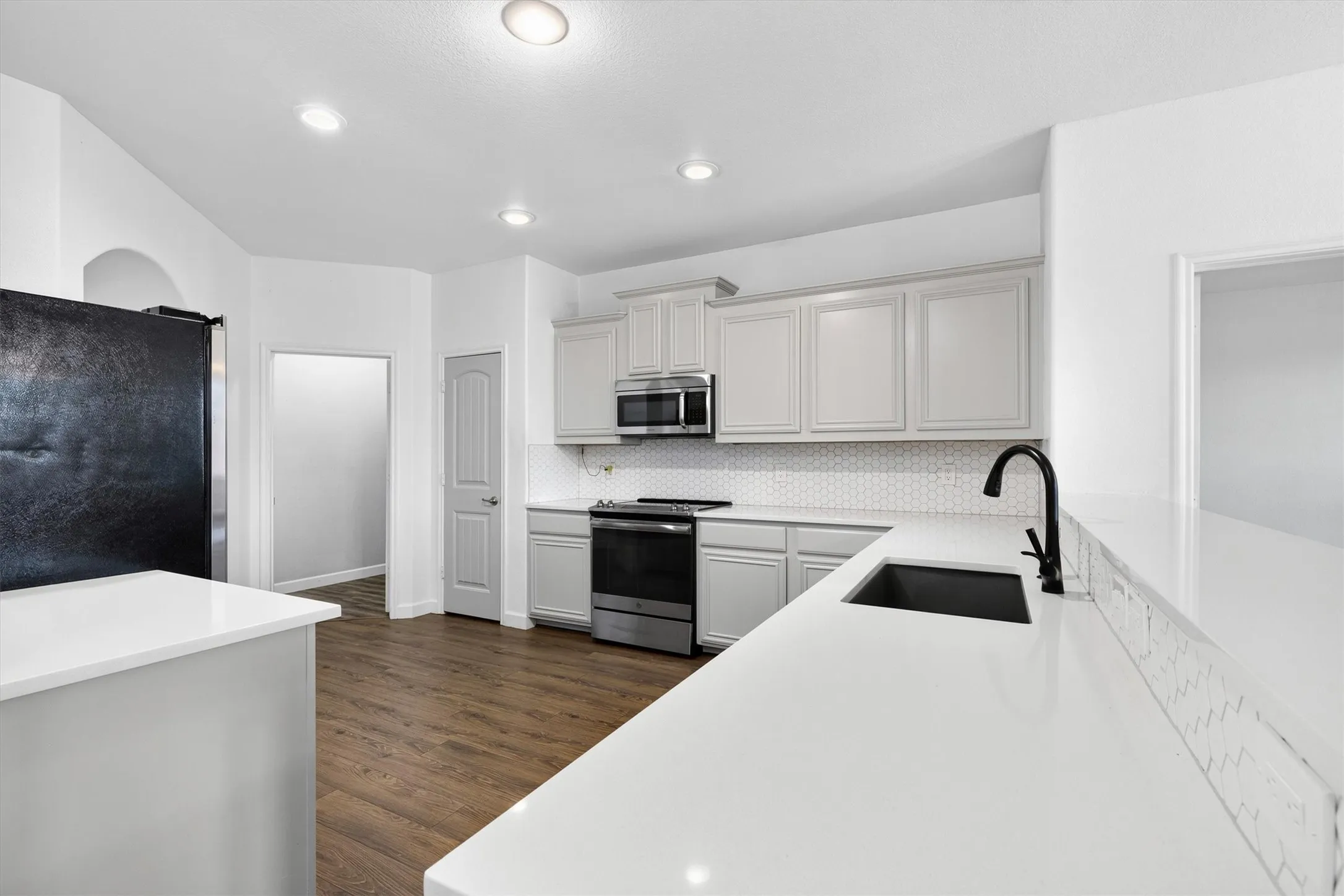 Single Family Residence For Sale in Collin County , 502 Fountain View Lane, Josephine, Texas 75173, 4 Bedroom, 3 Bathroom, 2 Garage spaces, 2,255 Sqft, built in 2013, mls#21339379, Real Estate Agent in Josephine, Homes For Sale in Collin county, Homes For Sale in Josephine, Realtor in Josephine Texas, Real Estate Brokerage Independent Realty Texas, Luminita Cordes Realtor
