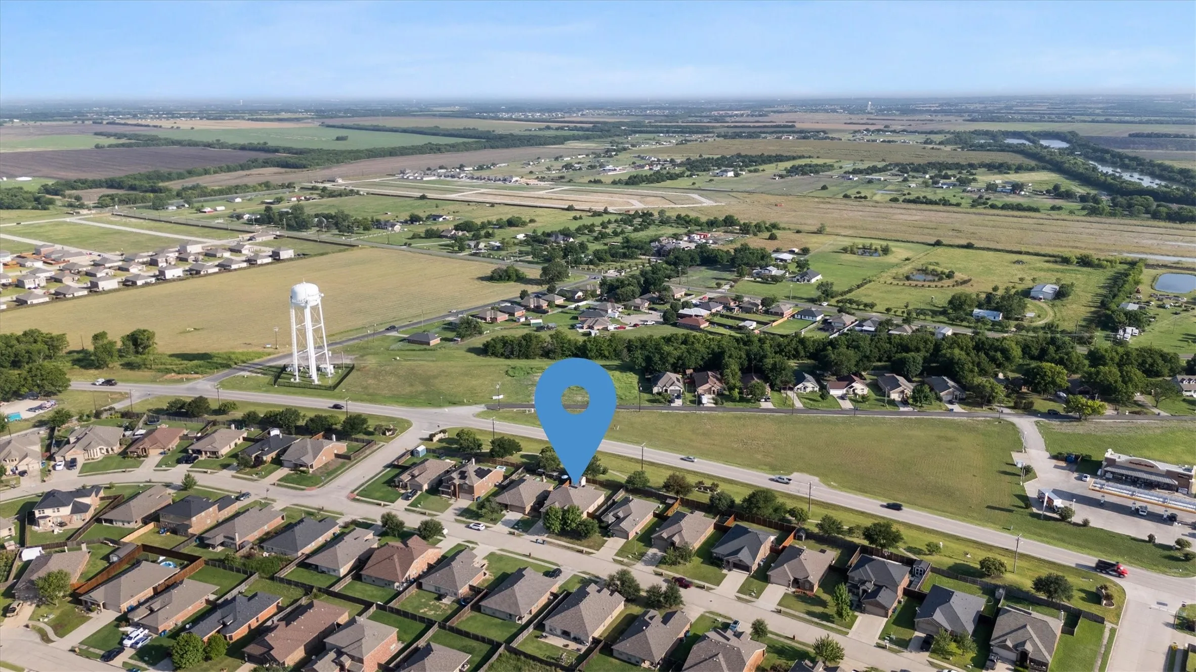 Single Family Residence For Sale in Collin County , 502 Fountain View Lane, Josephine, Texas 75173, 4 Bedroom, 3 Bathroom, 2 Garage spaces, 2,255 Sqft, built in 2013, mls#21339379, Real Estate Agent in Josephine, Homes For Sale in Collin county, Homes For Sale in Josephine, Realtor in Josephine Texas, Real Estate Brokerage Independent Realty Texas, Luminita Cordes Realtor