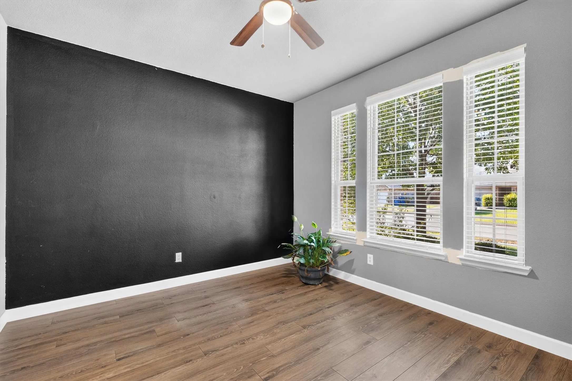 Single Family Residence For Sale in Collin County , 502 Fountain View Lane, Josephine, Texas 75173, 4 Bedroom, 3 Bathroom, 2 Garage spaces, 2,255 Sqft, built in 2013, mls#21339379, Real Estate Agent in Josephine, Homes For Sale in Collin county, Homes For Sale in Josephine, Realtor in Josephine Texas, Real Estate Brokerage Independent Realty Texas, Luminita Cordes Realtor