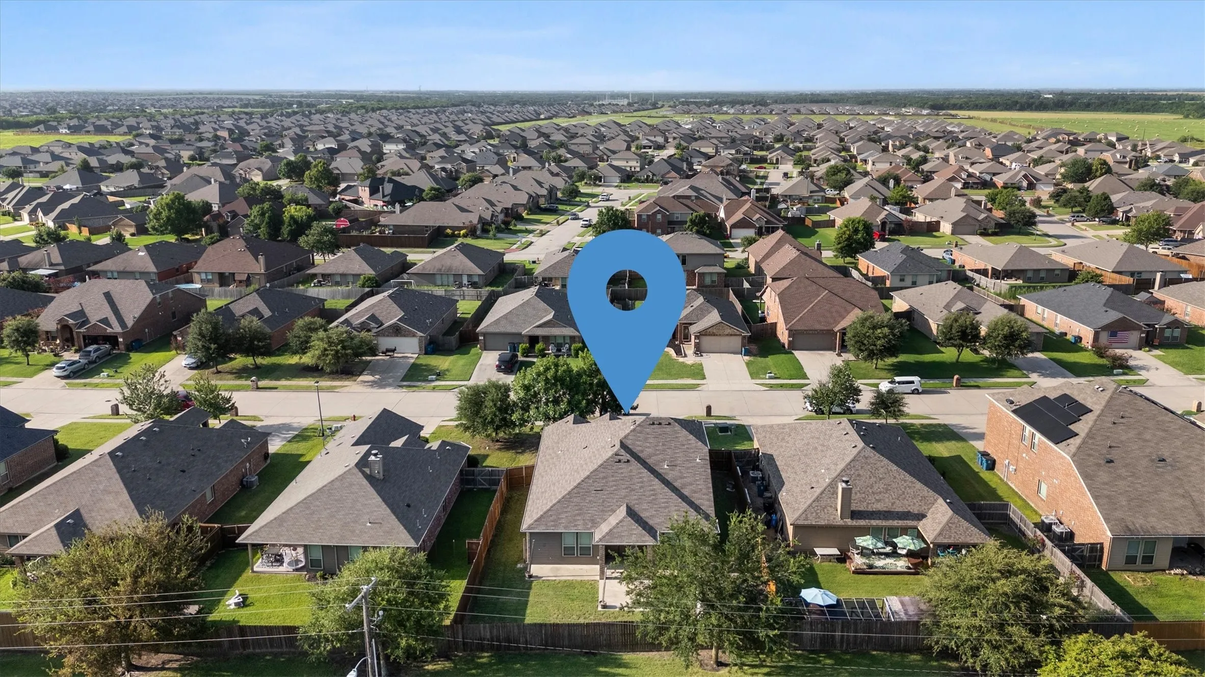 Single Family Residence For Sale in Collin County , 502 Fountain View Lane, Josephine, Texas 75173, 4 Bedroom, 3 Bathroom, 2 Garage spaces, 2,255 Sqft, built in 2013, mls#21339379, Real Estate Agent in Josephine, Homes For Sale in Collin county, Homes For Sale in Josephine, Realtor in Josephine Texas, Real Estate Brokerage Independent Realty Texas, Luminita Cordes Realtor