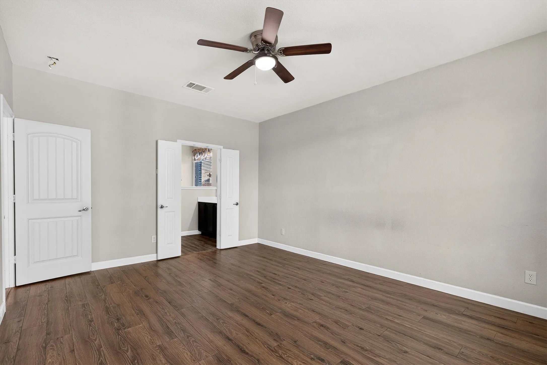 Single Family Residence For Sale in Collin County , 502 Fountain View Lane, Josephine, Texas 75173, 4 Bedroom, 3 Bathroom, 2 Garage spaces, 2,255 Sqft, built in 2013, mls#21339379, Real Estate Agent in Josephine, Homes For Sale in Collin county, Homes For Sale in Josephine, Realtor in Josephine Texas, Real Estate Brokerage Independent Realty Texas, Luminita Cordes Realtor