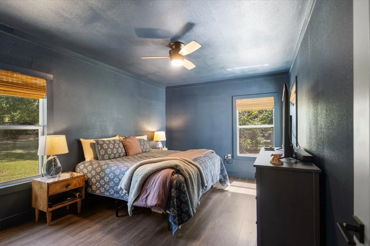 Single Family Residence For Sale in Smith County , 14340 HWY 110 N, Tyler, Texas 75704, 2 Bedroom, 2 Bathroom, Garage spaces, 1,398 Sqft, built in 1940, Price $229,999, mls#21340837, Real Estate Agent in Tyler, Homes For Sale in Smith county, Homes For Sale in Tyler, Realtor in Tyler Texas, Real Estate Brokerage Independent Realty Texas, Luminita Cordes Realtor