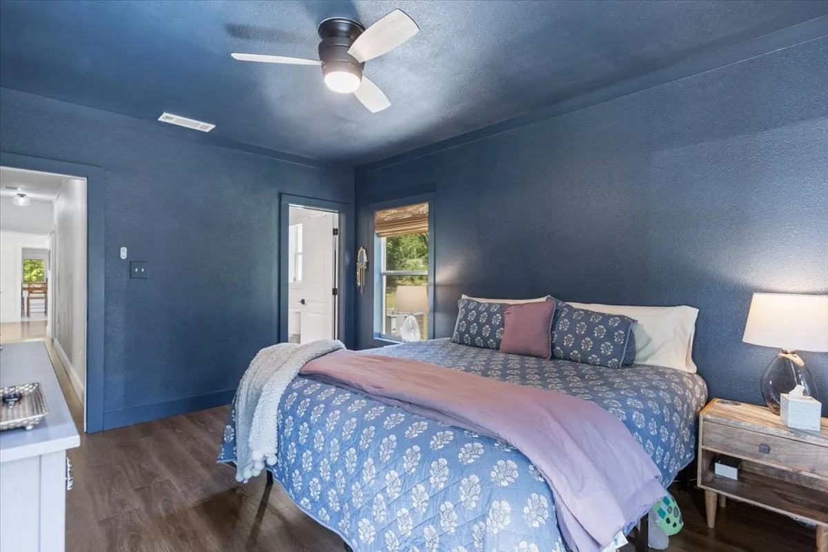 Single Family Residence For Sale in Smith County , 14340 HWY 110 N, Tyler, Texas 75704, 2 Bedroom, 2 Bathroom, Garage spaces, 1,398 Sqft, built in 1940, Price $229,999, mls#21340837, Real Estate Agent in Tyler, Homes For Sale in Smith county, Homes For Sale in Tyler, Realtor in Tyler Texas, Real Estate Brokerage Independent Realty Texas, Luminita Cordes Realtor
