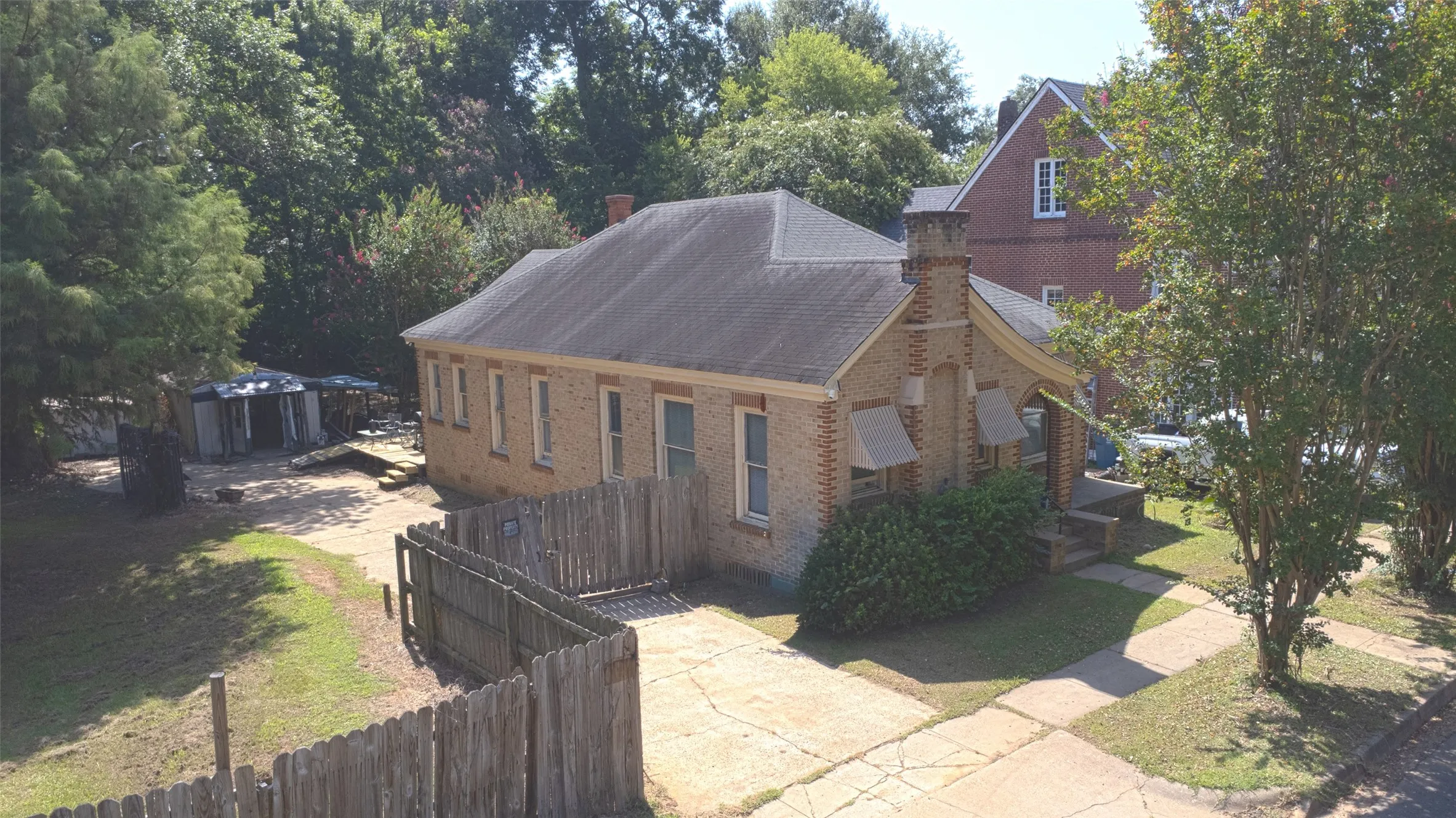 Single Family Residence For Sale in Harrison County , 106 N College Street, Marshall, Texas 75670, 3 Bedroom, 2 Bathroom, Garage spaces, 1,636 Sqft, built in 1925, mls#21339623, Real Estate Agent in Marshall, Homes For Sale in Harrison county, Homes For Sale in Marshall, Realtor in Marshall Texas, Real Estate Brokerage Independent Realty Texas, Luminita Cordes Realtor