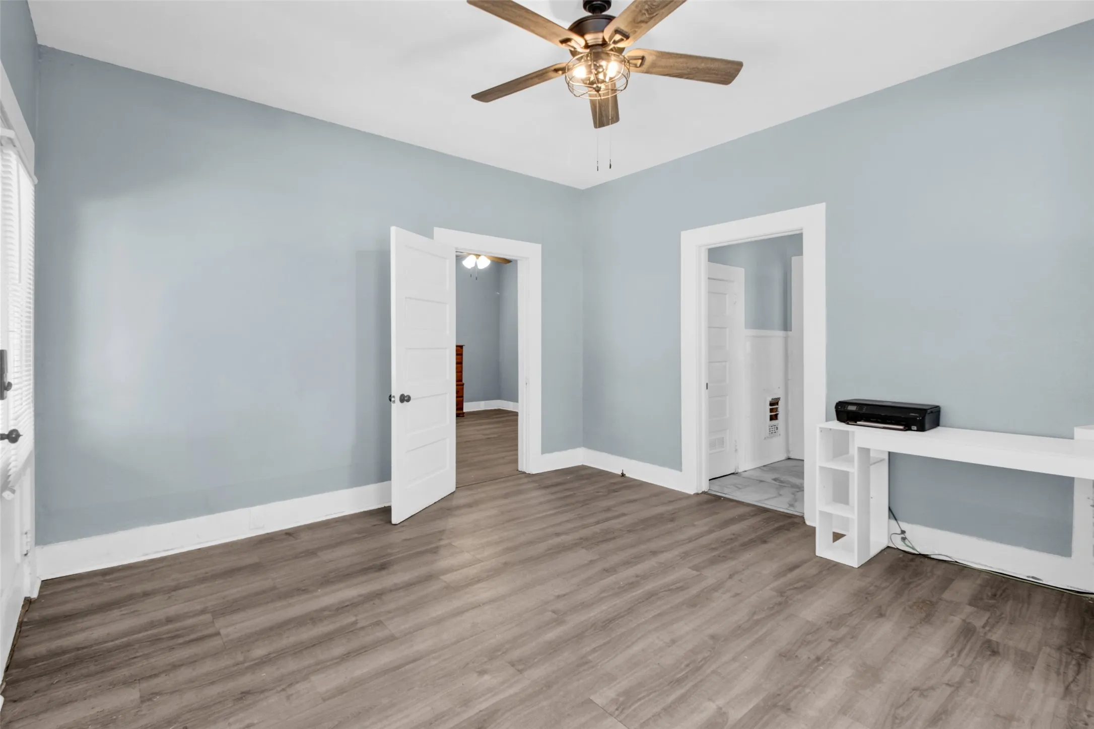 Single Family Residence For Sale in Harrison County , 106 N College Street, Marshall, Texas 75670, 3 Bedroom, 2 Bathroom, Garage spaces, 1,636 Sqft, built in 1925, mls#21339623, Real Estate Agent in Marshall, Homes For Sale in Harrison county, Homes For Sale in Marshall, Realtor in Marshall Texas, Real Estate Brokerage Independent Realty Texas, Luminita Cordes Realtor
