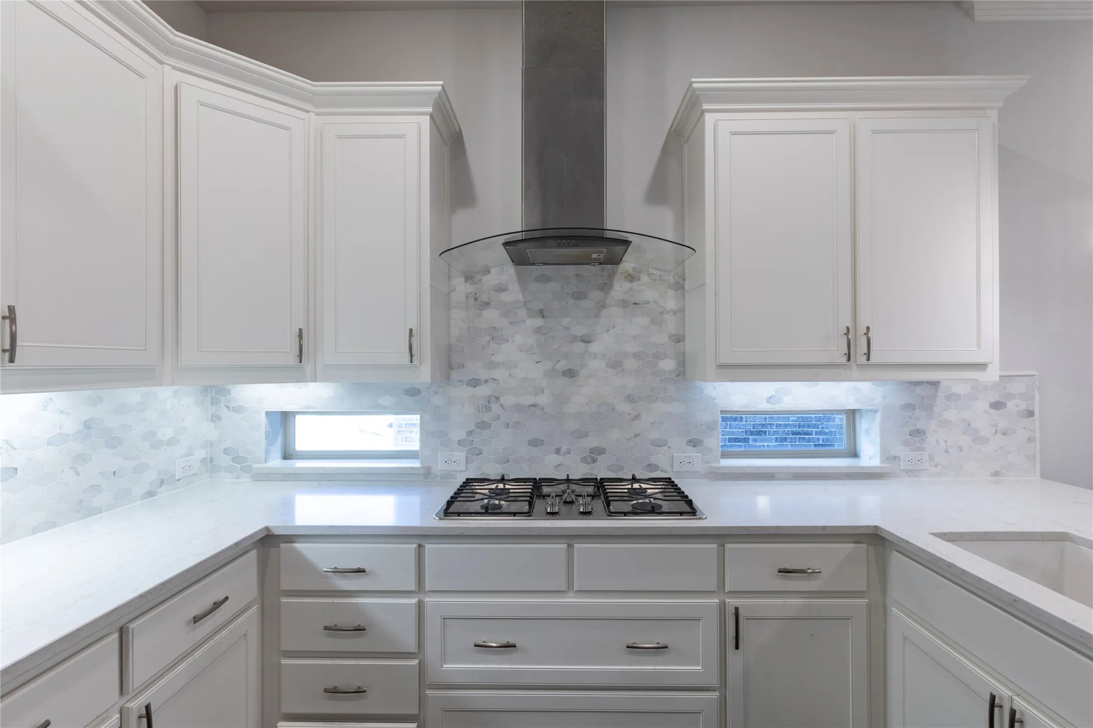 Single Family Residence For Sale in Dallas County , 2455 Cathedral Drive, Richardson, Texas 75080, 3 Bedroom, 3 Bathroom, 2 Garage spaces, 2,511 Sqft, built in 2017, mls#21339996, Real Estate Agent in Richardson, Homes For Sale in Dallas county, Homes For Sale in Richardson, Realtor in Richardson Texas, Real Estate Brokerage Independent Realty Texas, Luminita Cordes Realtor