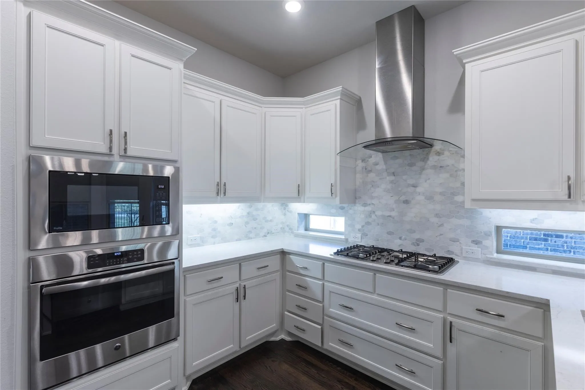Single Family Residence For Sale in Dallas County , 2455 Cathedral Drive, Richardson, Texas 75080, 3 Bedroom, 3 Bathroom, 2 Garage spaces, 2,511 Sqft, built in 2017, mls#21339996, Real Estate Agent in Richardson, Homes For Sale in Dallas county, Homes For Sale in Richardson, Realtor in Richardson Texas, Real Estate Brokerage Independent Realty Texas, Luminita Cordes Realtor