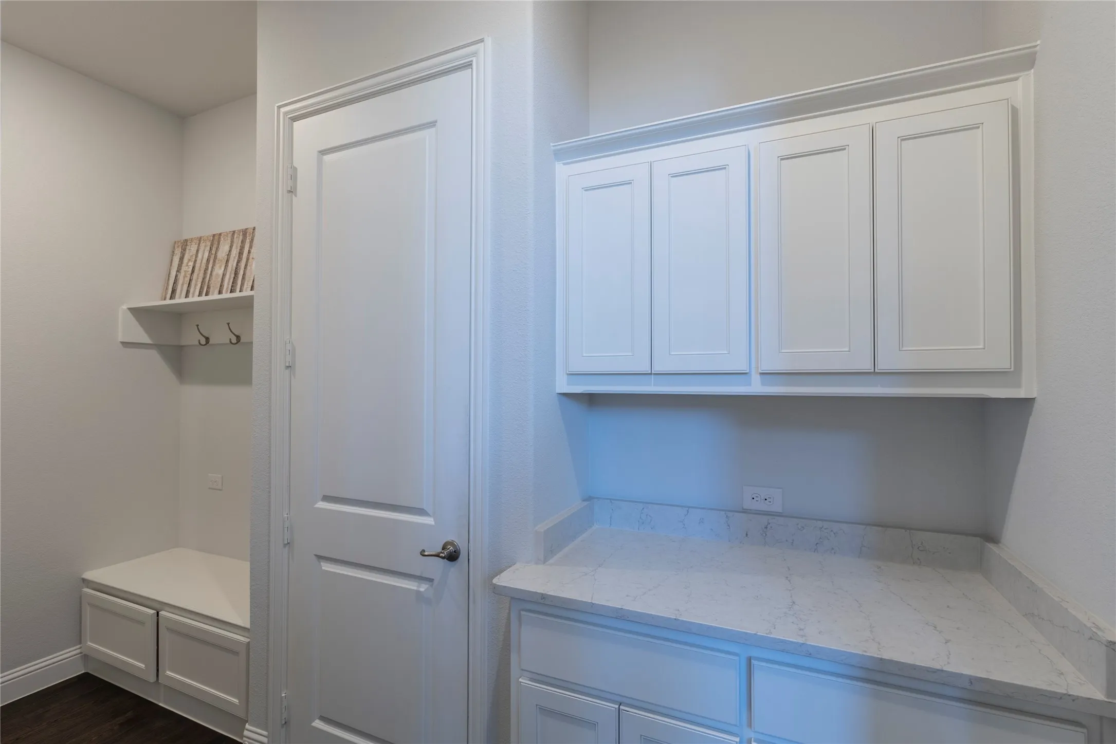 Single Family Residence For Sale in Dallas County , 2455 Cathedral Drive, Richardson, Texas 75080, 3 Bedroom, 3 Bathroom, 2 Garage spaces, 2,511 Sqft, built in 2017, mls#21339996, Real Estate Agent in Richardson, Homes For Sale in Dallas county, Homes For Sale in Richardson, Realtor in Richardson Texas, Real Estate Brokerage Independent Realty Texas, Luminita Cordes Realtor