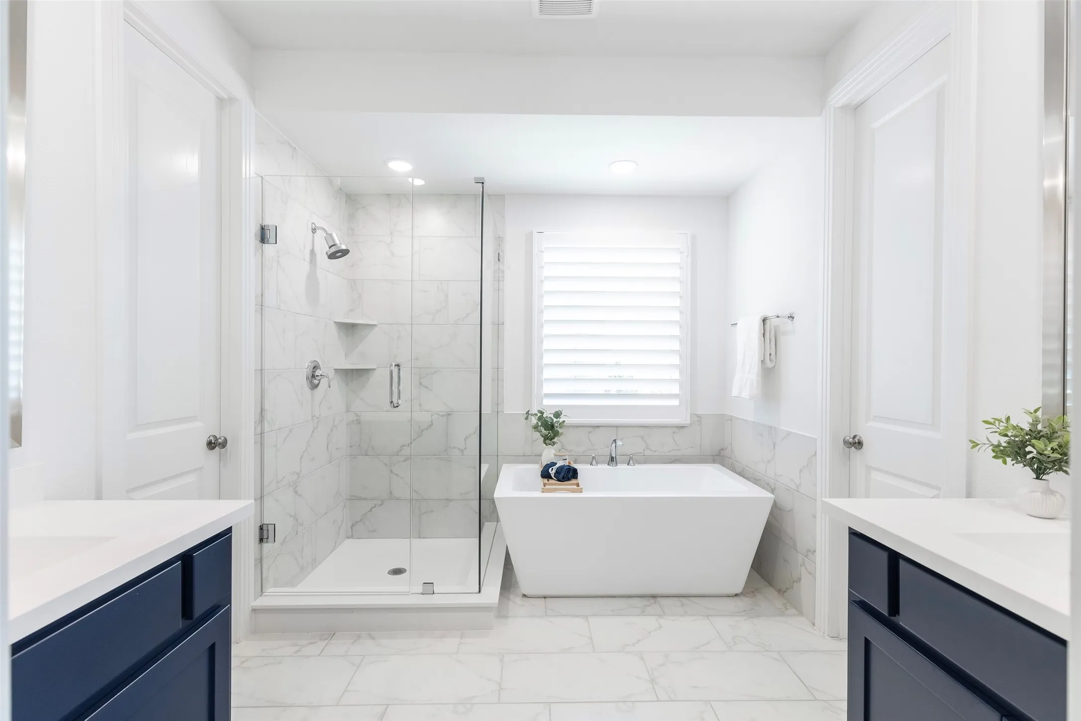 Single Family Residence For Sale in Collin County , 2704 Acadia Mews, Celina, Texas 75009, 5 Bedroom, 3 Bathroom, 2 Garage spaces, 2,521 Sqft, built in 2024, mls#21340177, Real Estate Agent in Celina, Homes For Sale in Collin county, Homes For Sale in Celina, Realtor in Celina Texas, Real Estate Brokerage Independent Realty Texas, Luminita Cordes Realtor