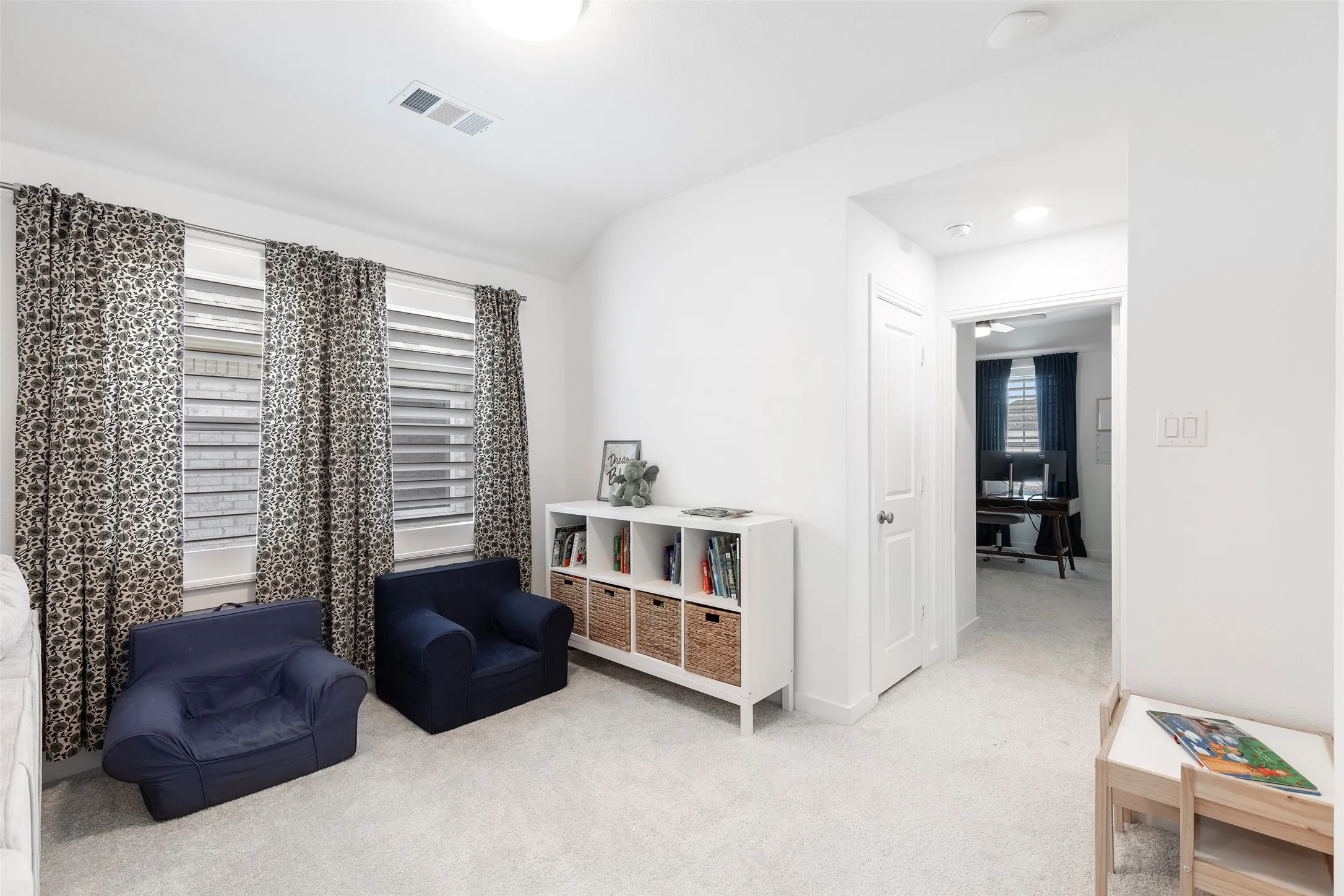 Single Family Residence For Sale in Collin County , 2704 Acadia Mews, Celina, Texas 75009, 5 Bedroom, 3 Bathroom, 2 Garage spaces, 2,521 Sqft, built in 2024, mls#21340177, Real Estate Agent in Celina, Homes For Sale in Collin county, Homes For Sale in Celina, Realtor in Celina Texas, Real Estate Brokerage Independent Realty Texas, Luminita Cordes Realtor
