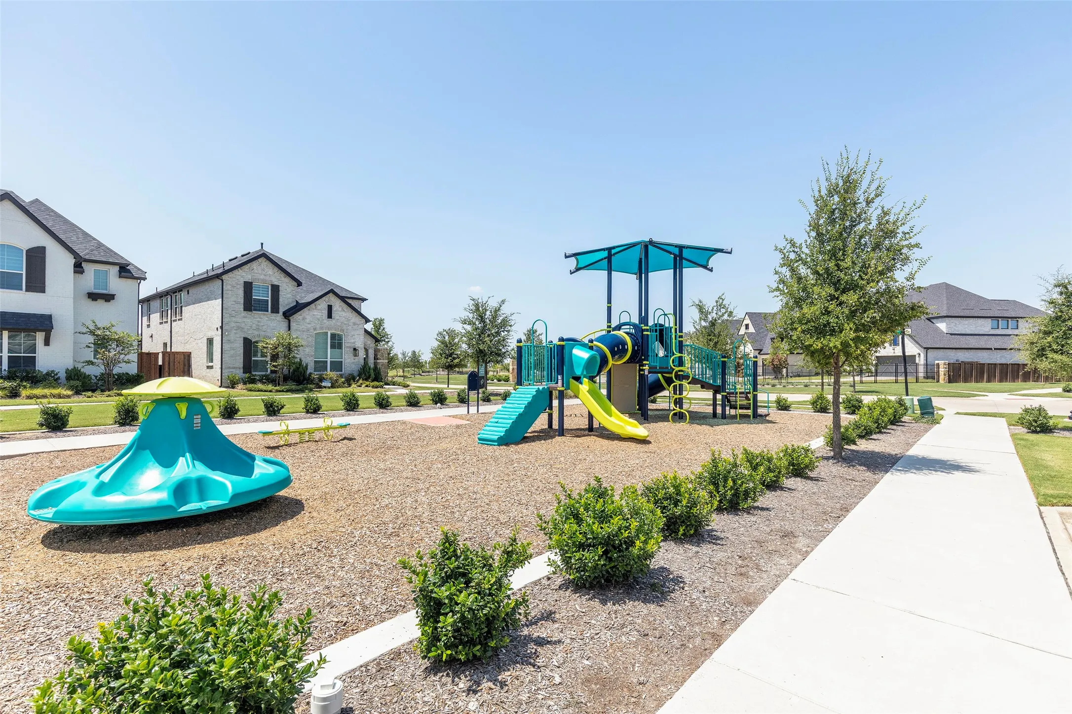 Single Family Residence For Sale in Collin County , 2704 Acadia Mews, Celina, Texas 75009, 5 Bedroom, 3 Bathroom, 2 Garage spaces, 2,521 Sqft, built in 2024, mls#21340177, Real Estate Agent in Celina, Homes For Sale in Collin county, Homes For Sale in Celina, Realtor in Celina Texas, Real Estate Brokerage Independent Realty Texas, Luminita Cordes Realtor